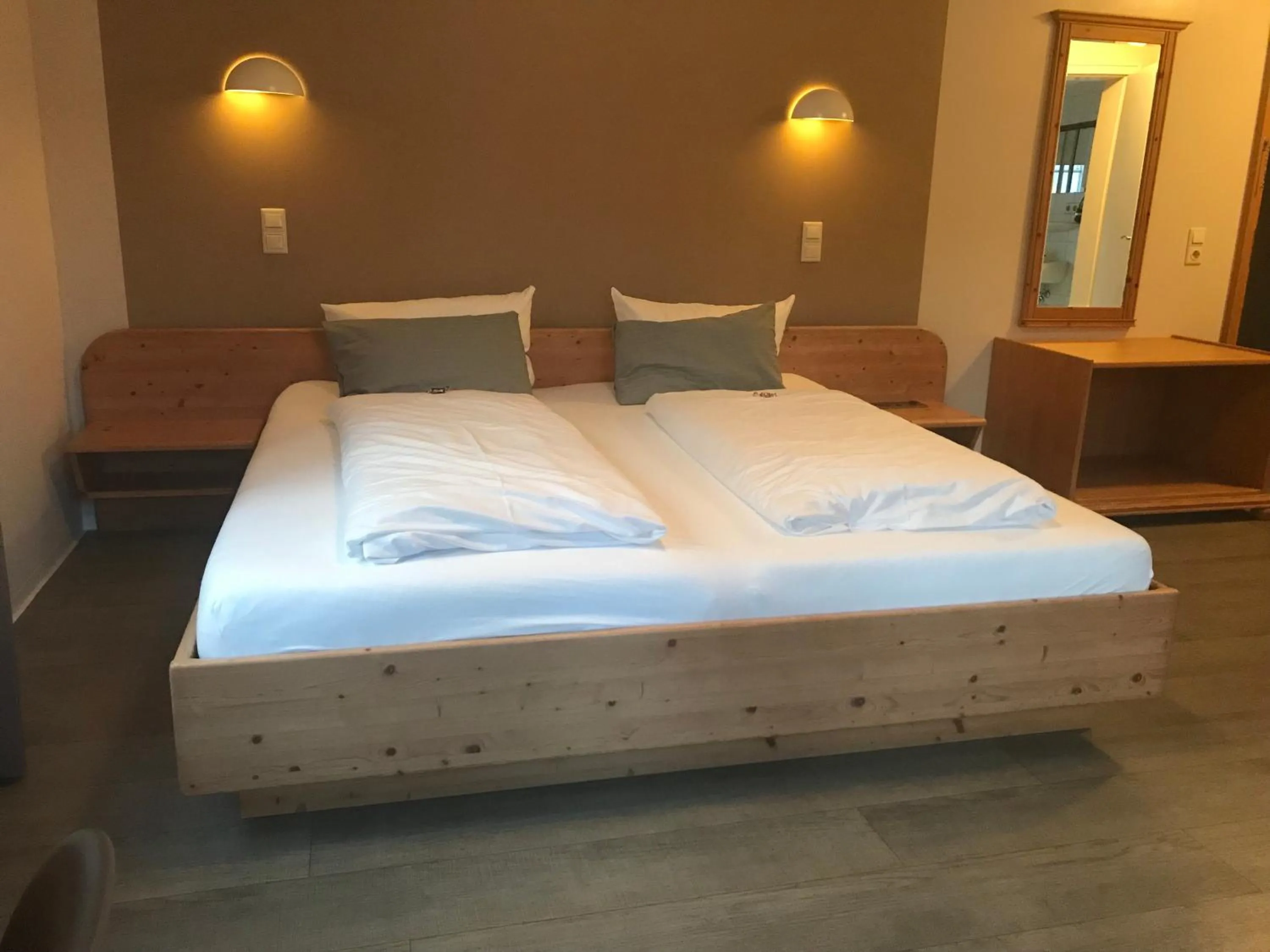 Bedroom, Bed in Gasthaus Schwan