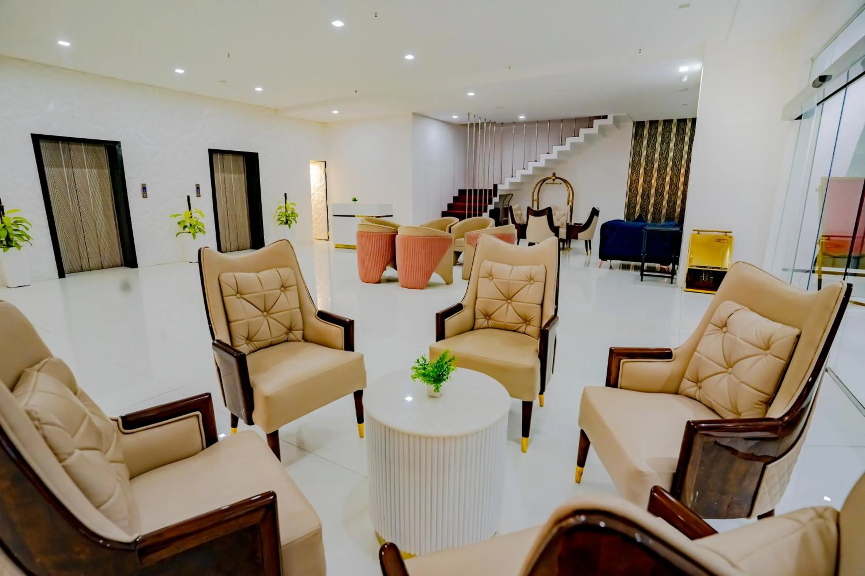 Lobby or reception in Essotto Recreation Hub