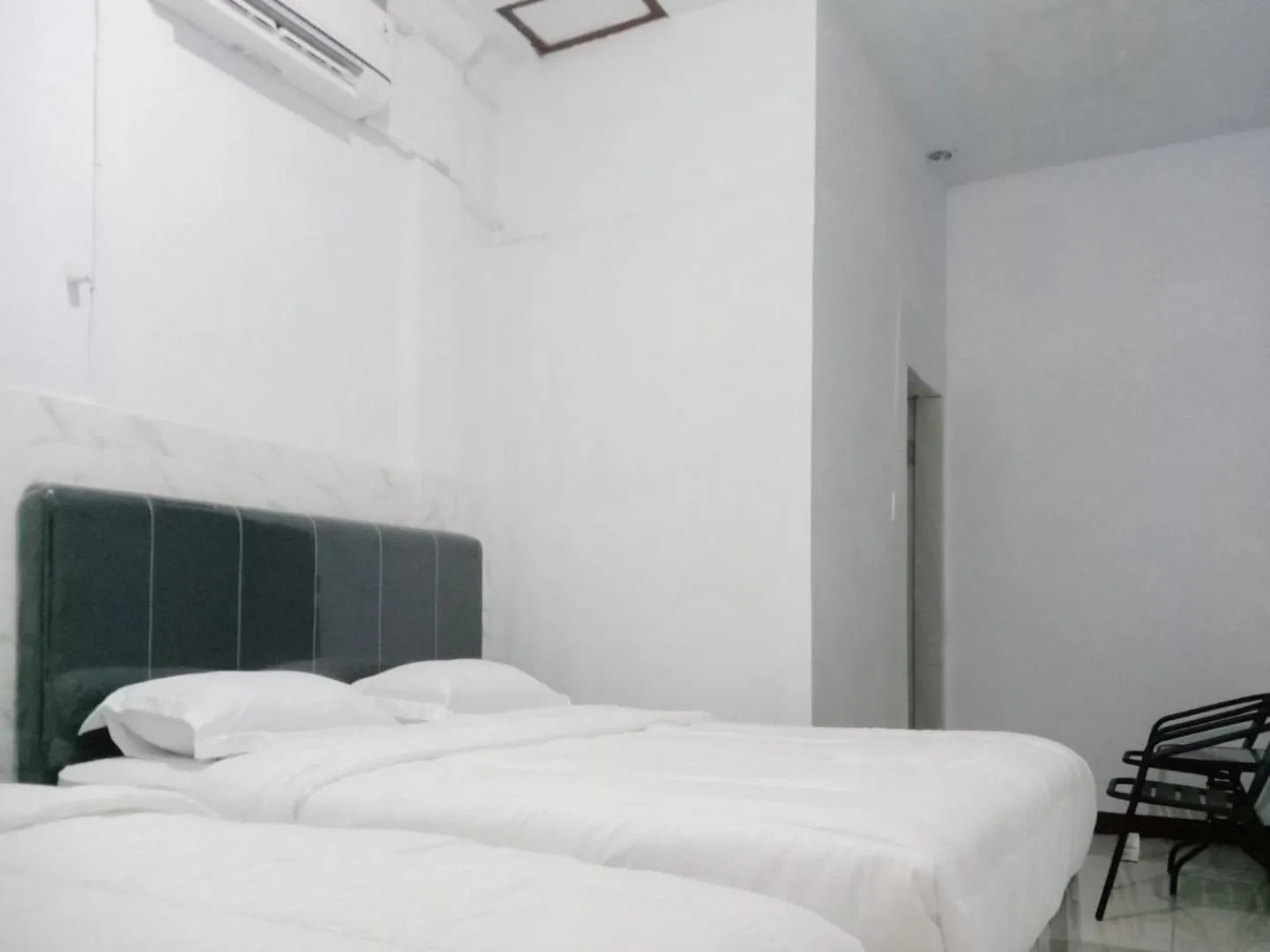 Bedroom, Bed in Hotel 889 Syariah Redpartner Banda Aceh