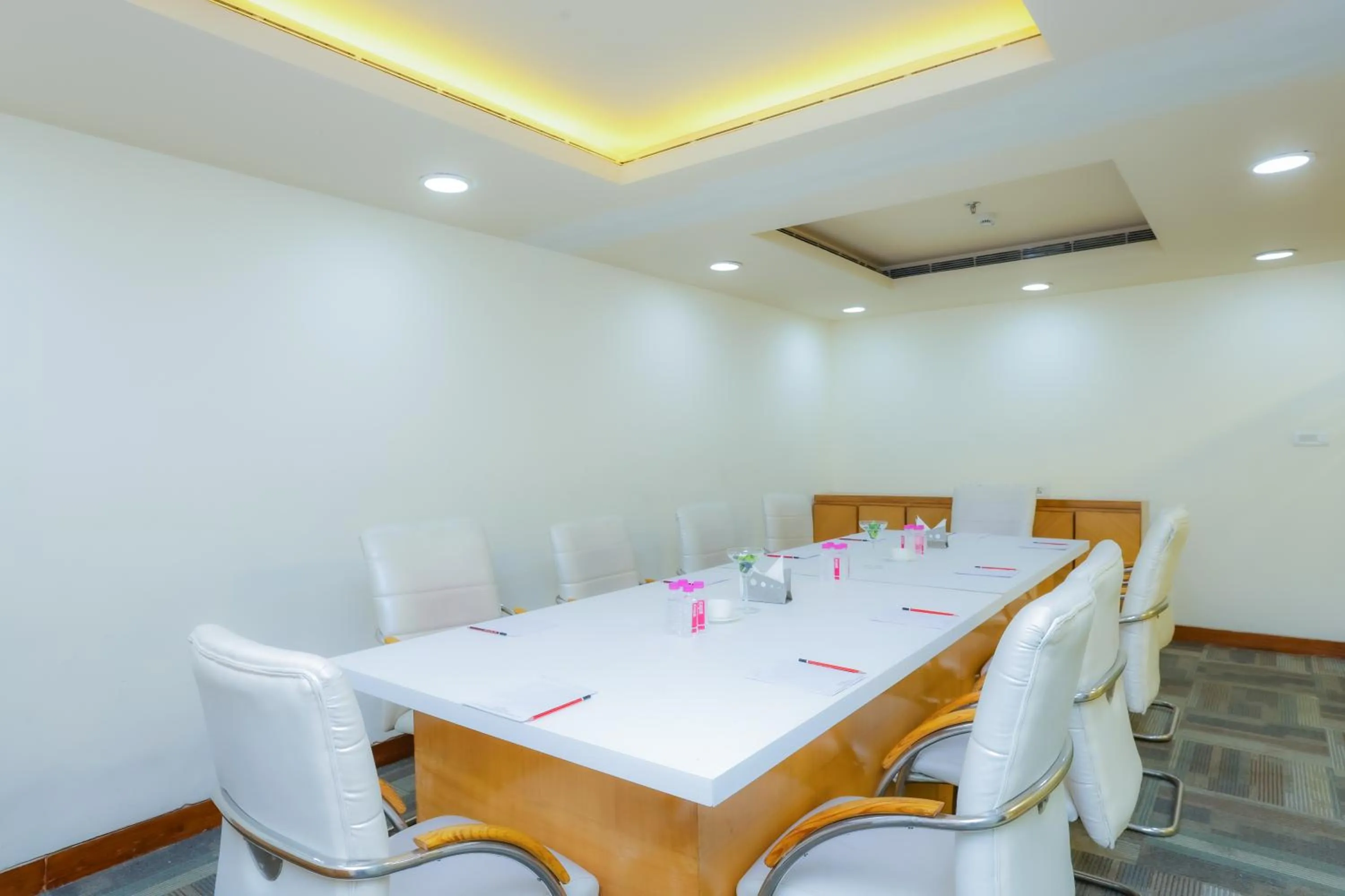 Meeting/conference room in The Conway