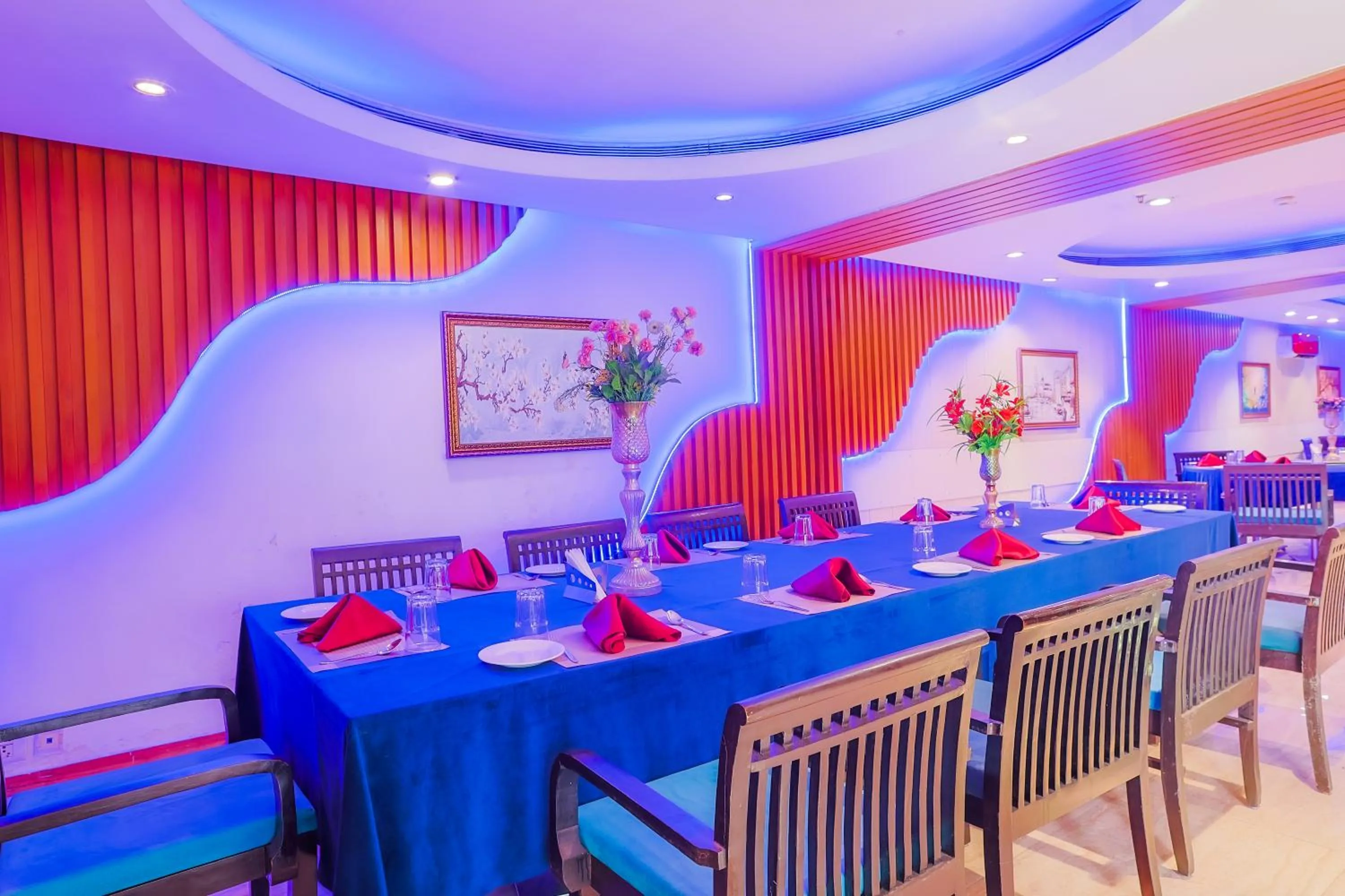 Restaurant/places to eat in The Conway