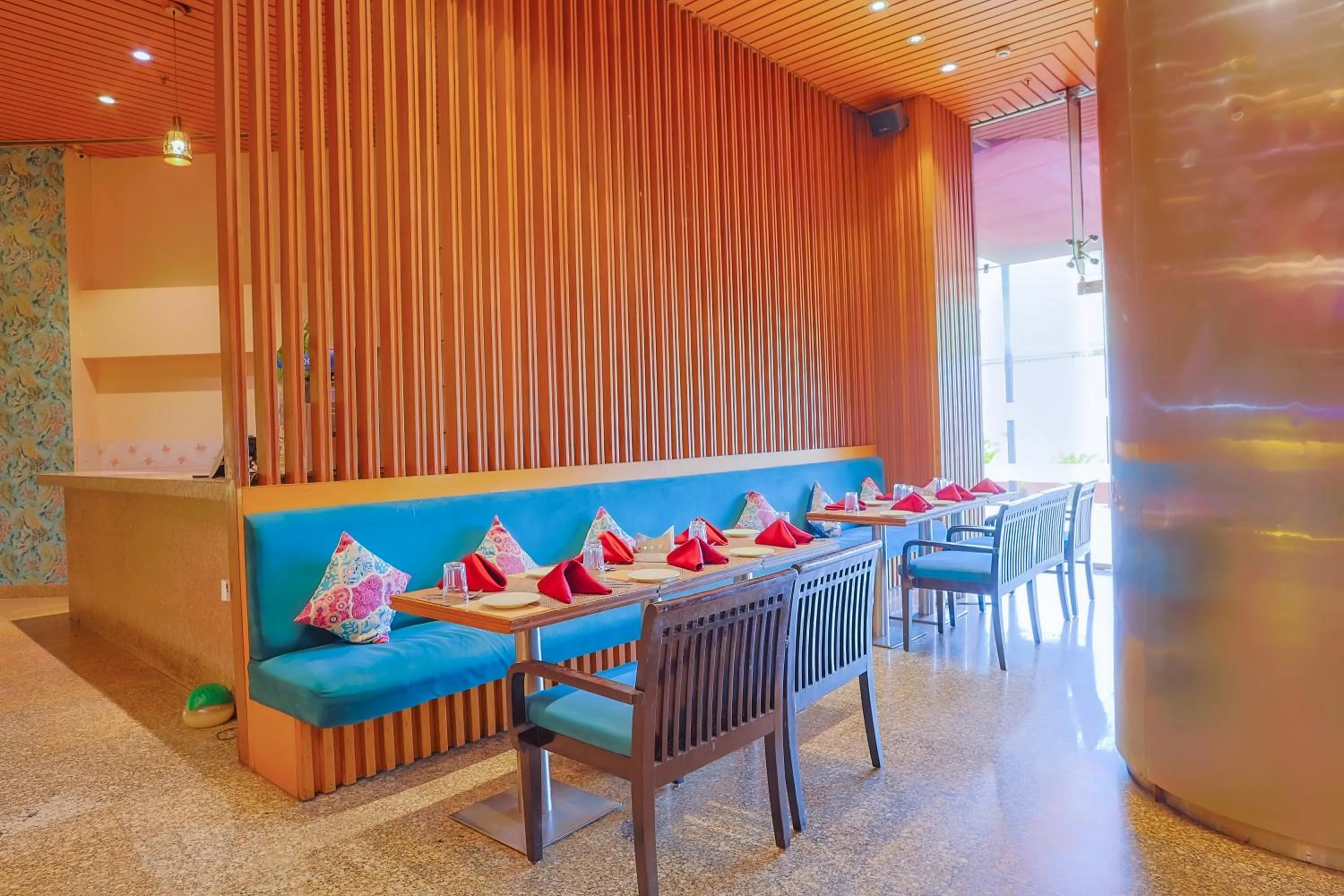 Restaurant/places to eat in The Conway