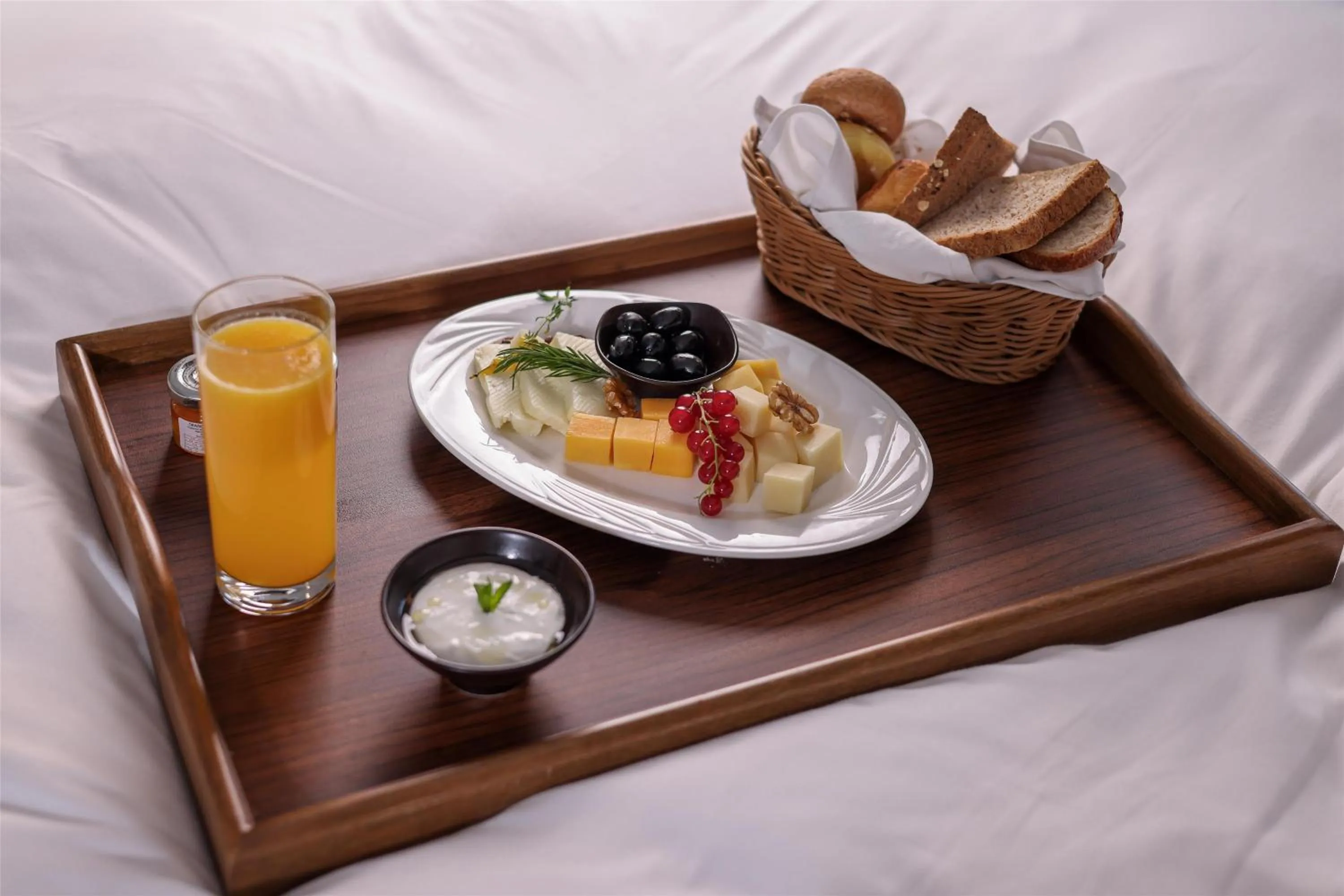 Food and drinks in Radisson Hotel & Residence Riyadh Olaya