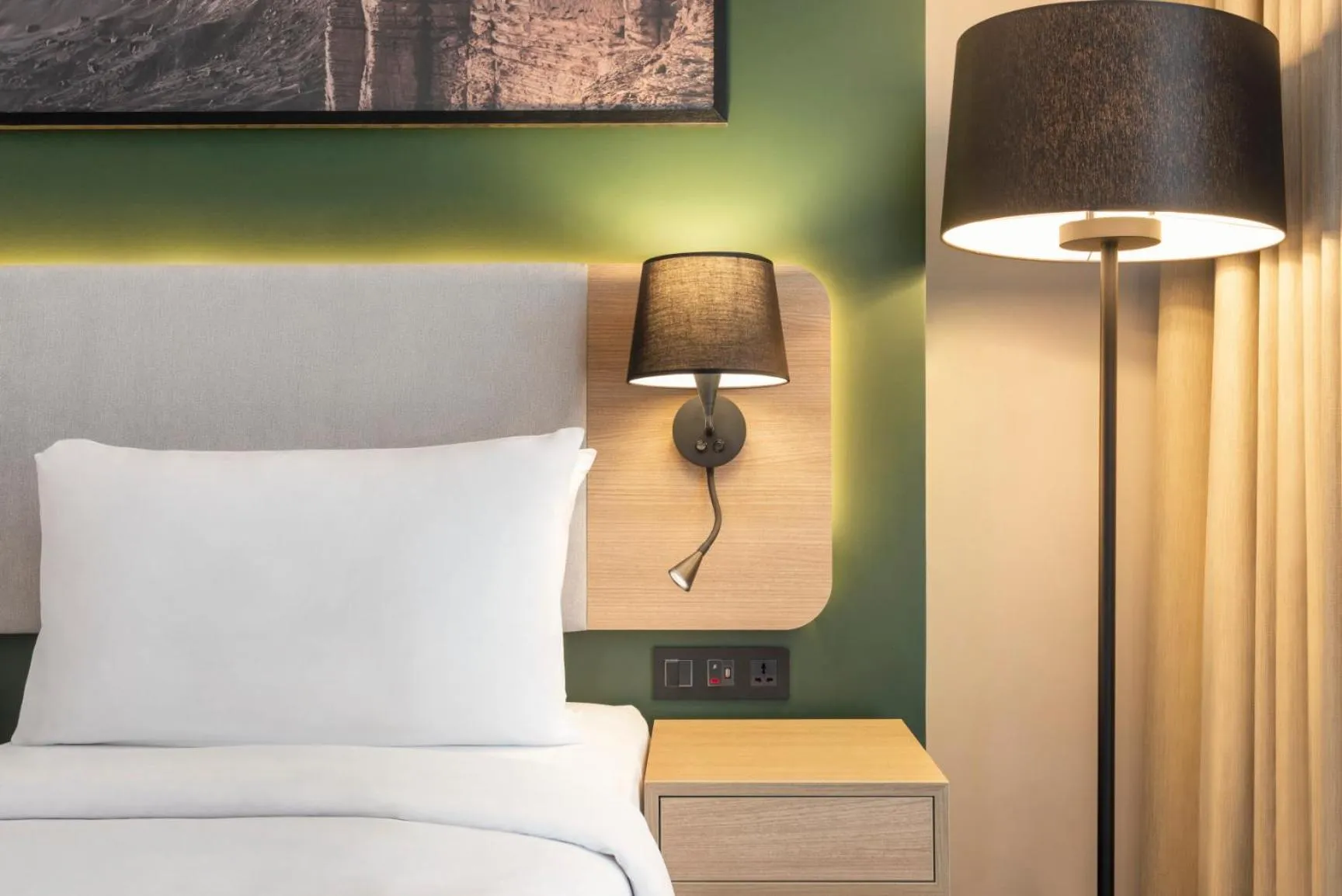 Bedroom, Bed in Radisson Hotel & Residence Riyadh Olaya