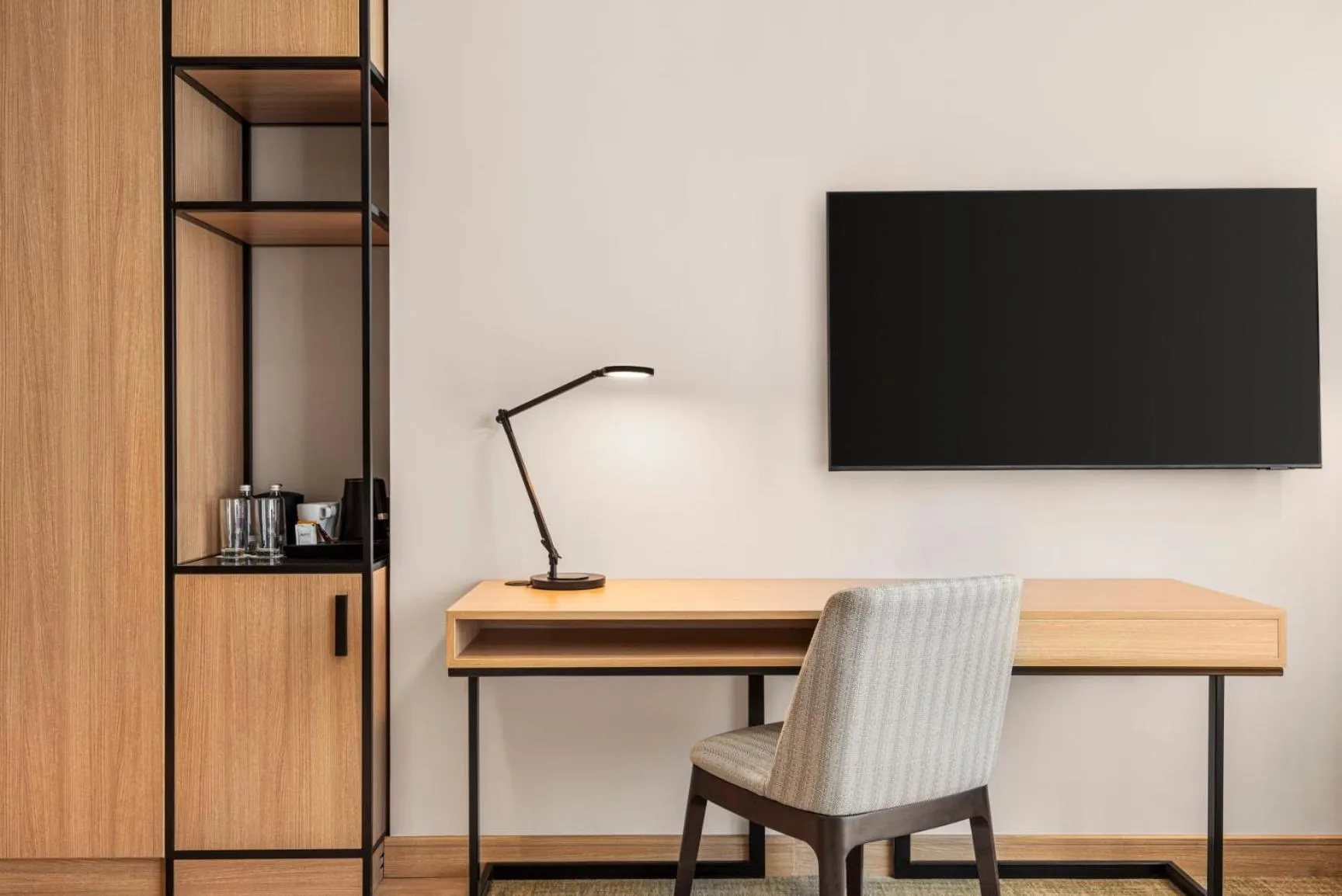 TV and multimedia in Radisson Hotel & Residence Riyadh Olaya