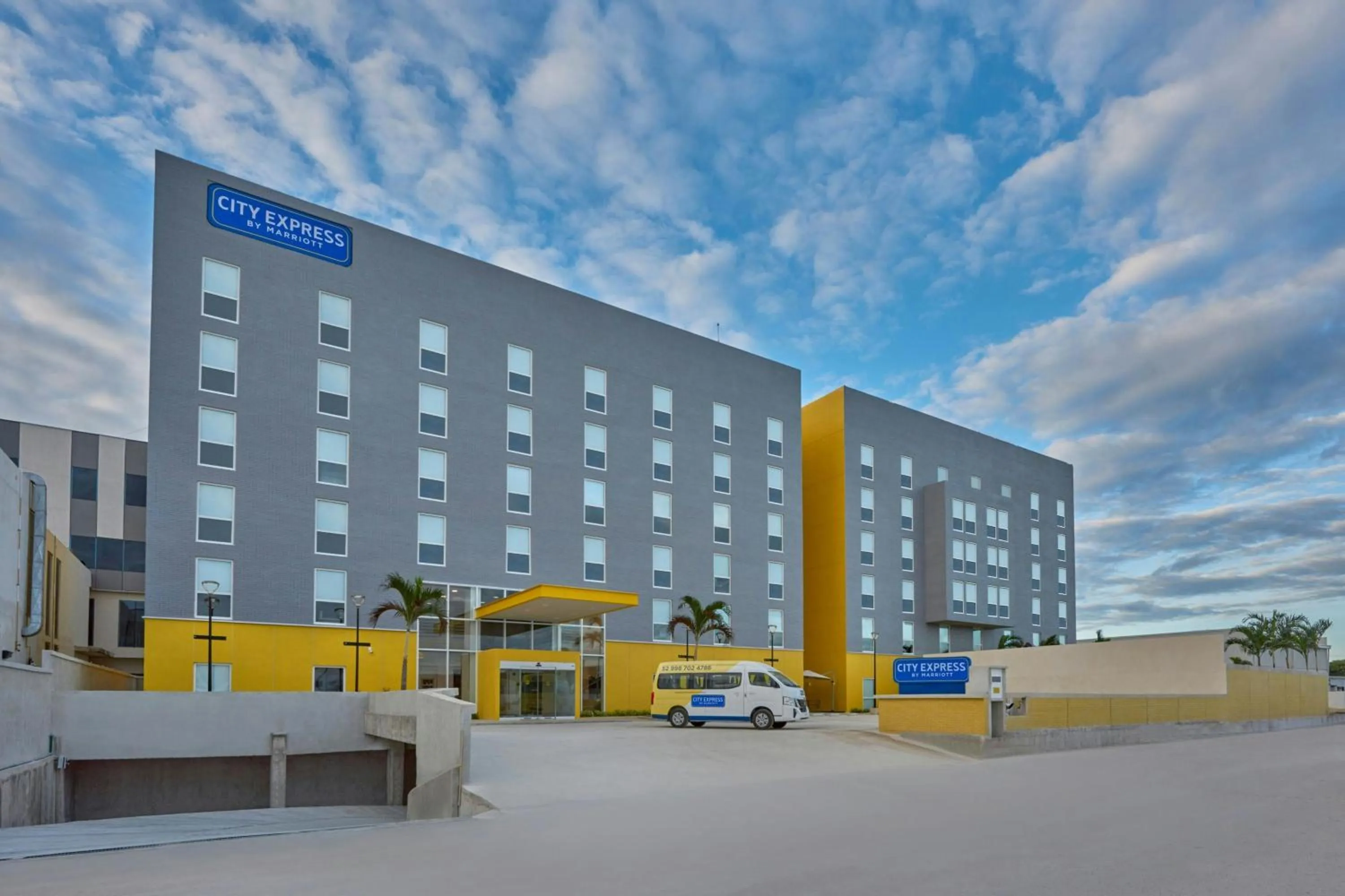 Property building in City Express by Marriott Cancun Aeropuerto