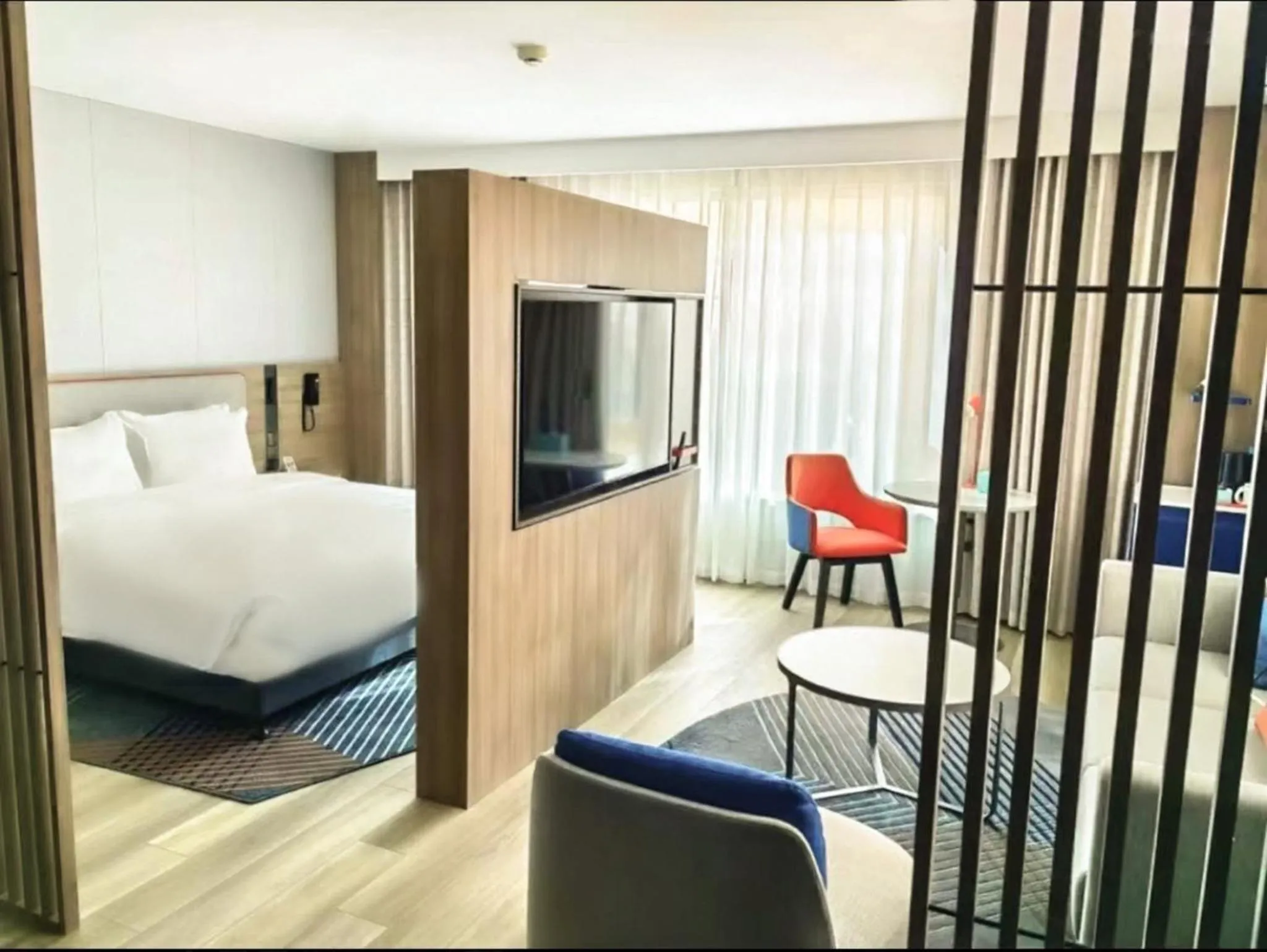 Photo of the whole room, Bed in Holiday Inn Express Yuhuan Wetland Park by IHG