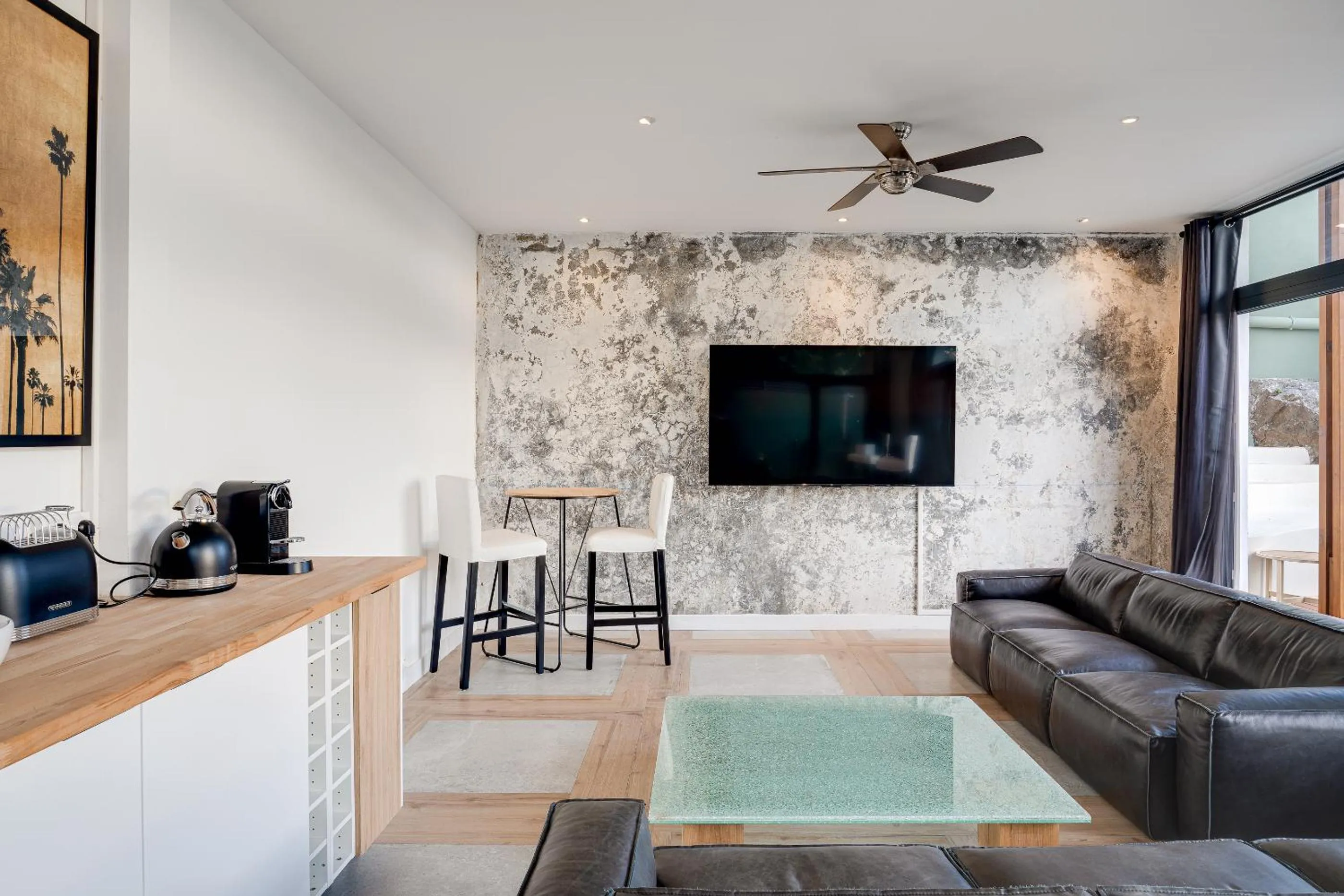 TV and multimedia in Le Moma by the ocean