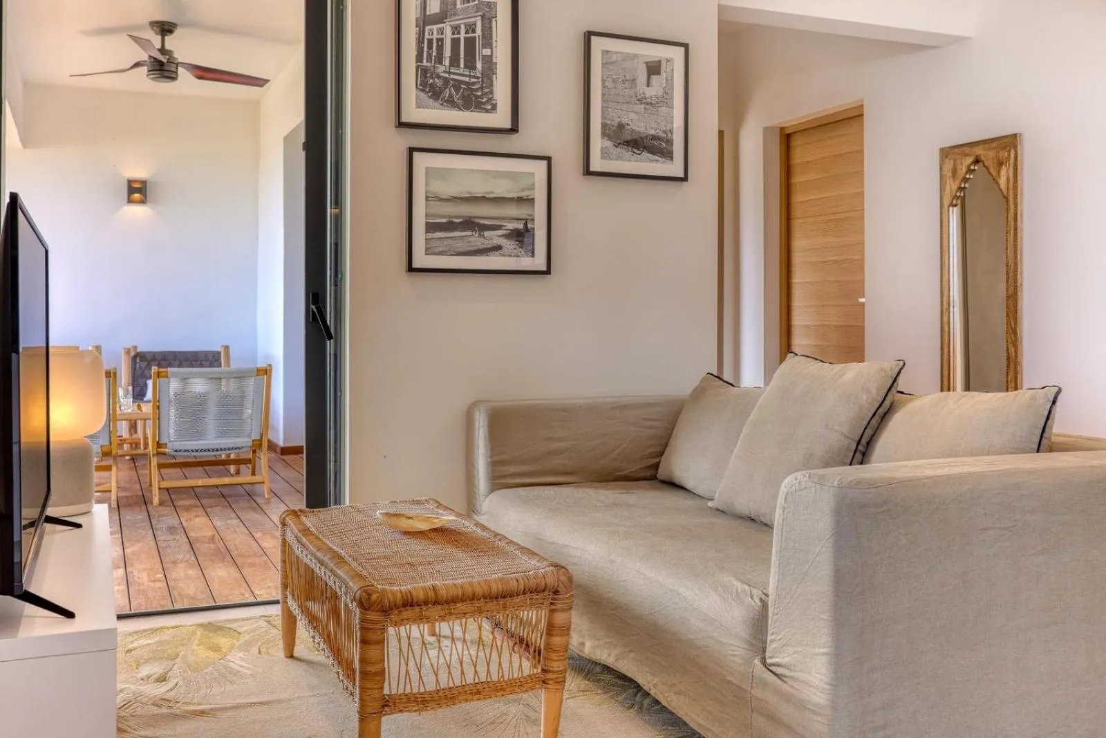 Patio in Le Moma by the ocean