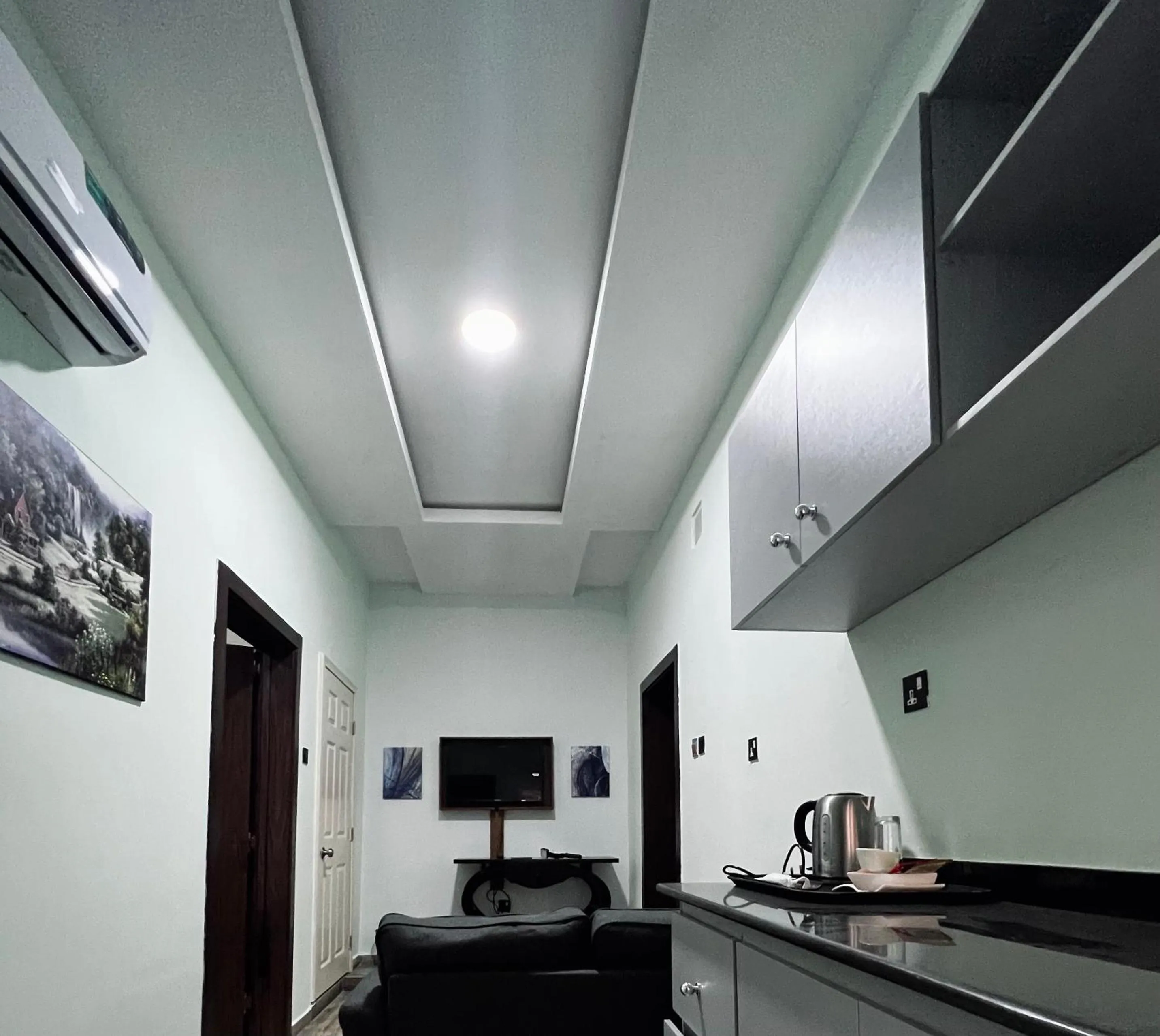 Fragrance Apartments and Suites