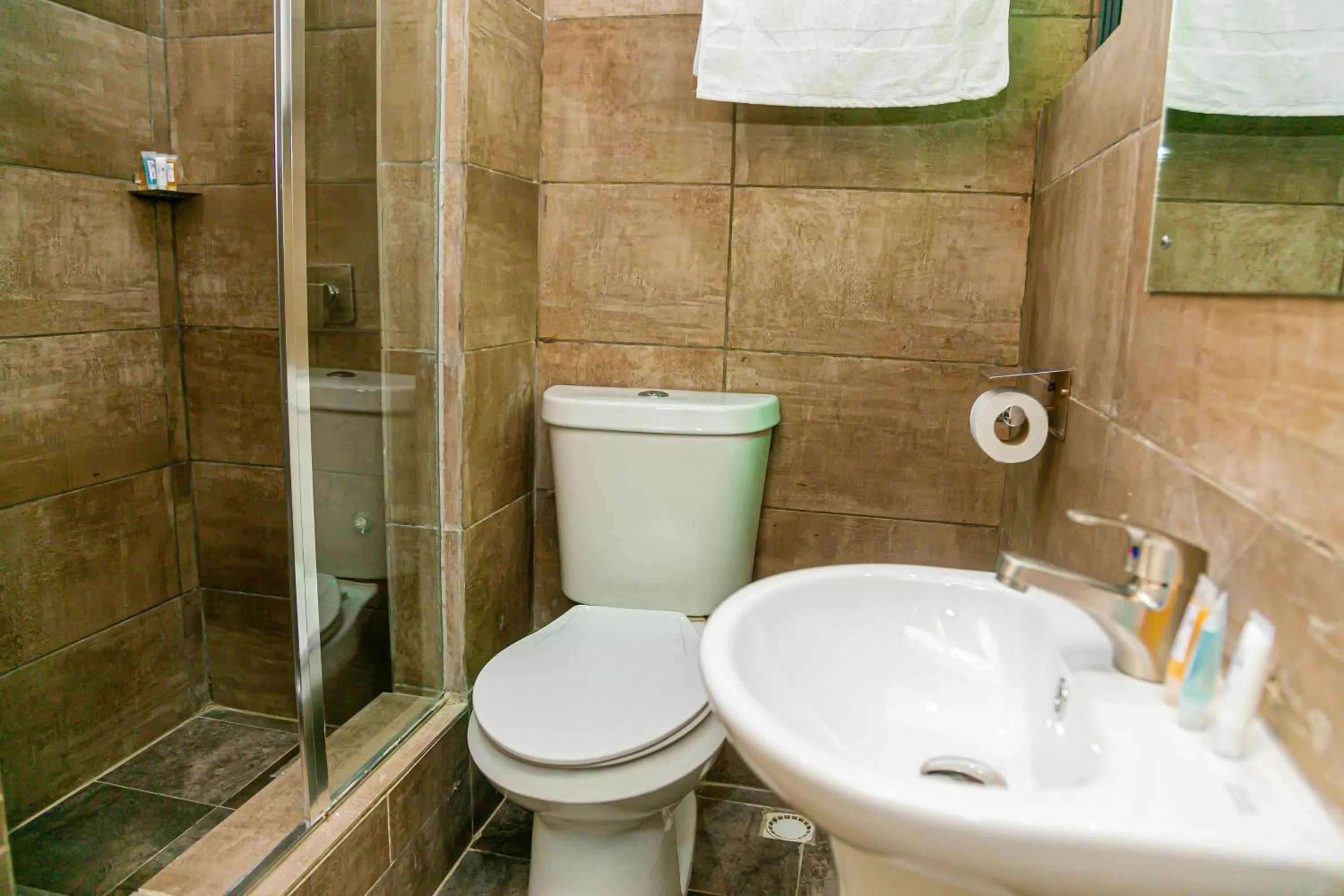 Fragrance Apartments and Suites