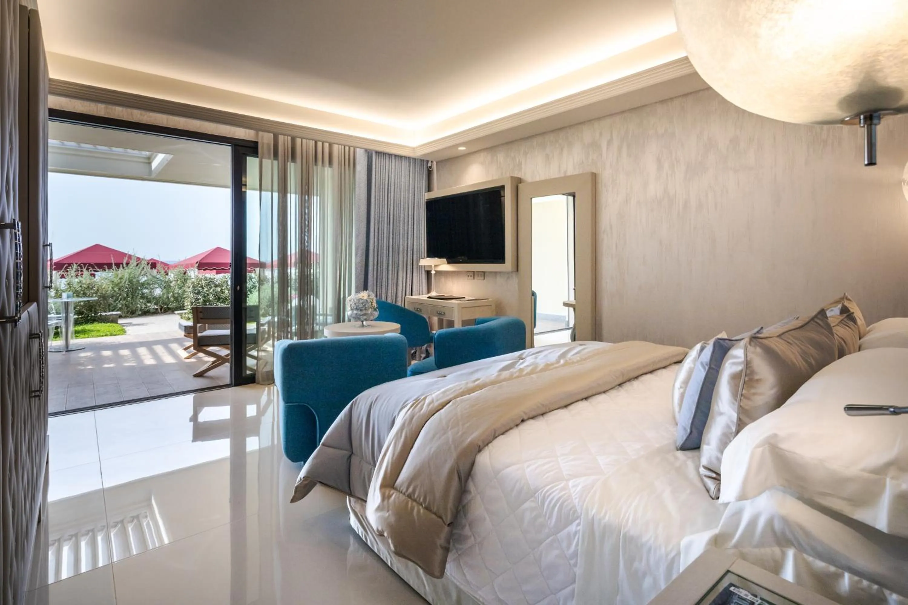 Bedroom, Bed in Cala Beach Resort