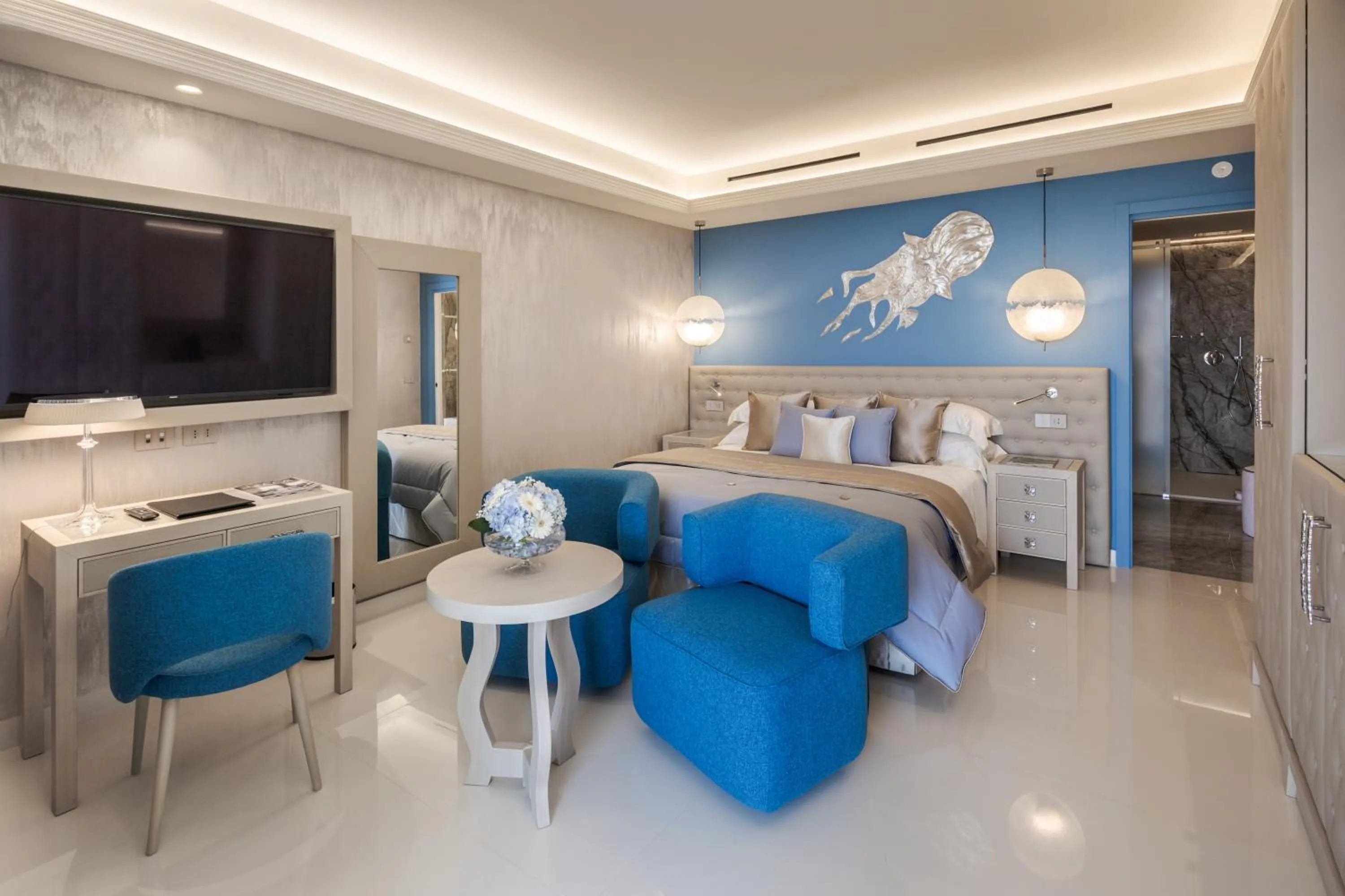 Photo of the whole room, Bed in Cala Beach Resort