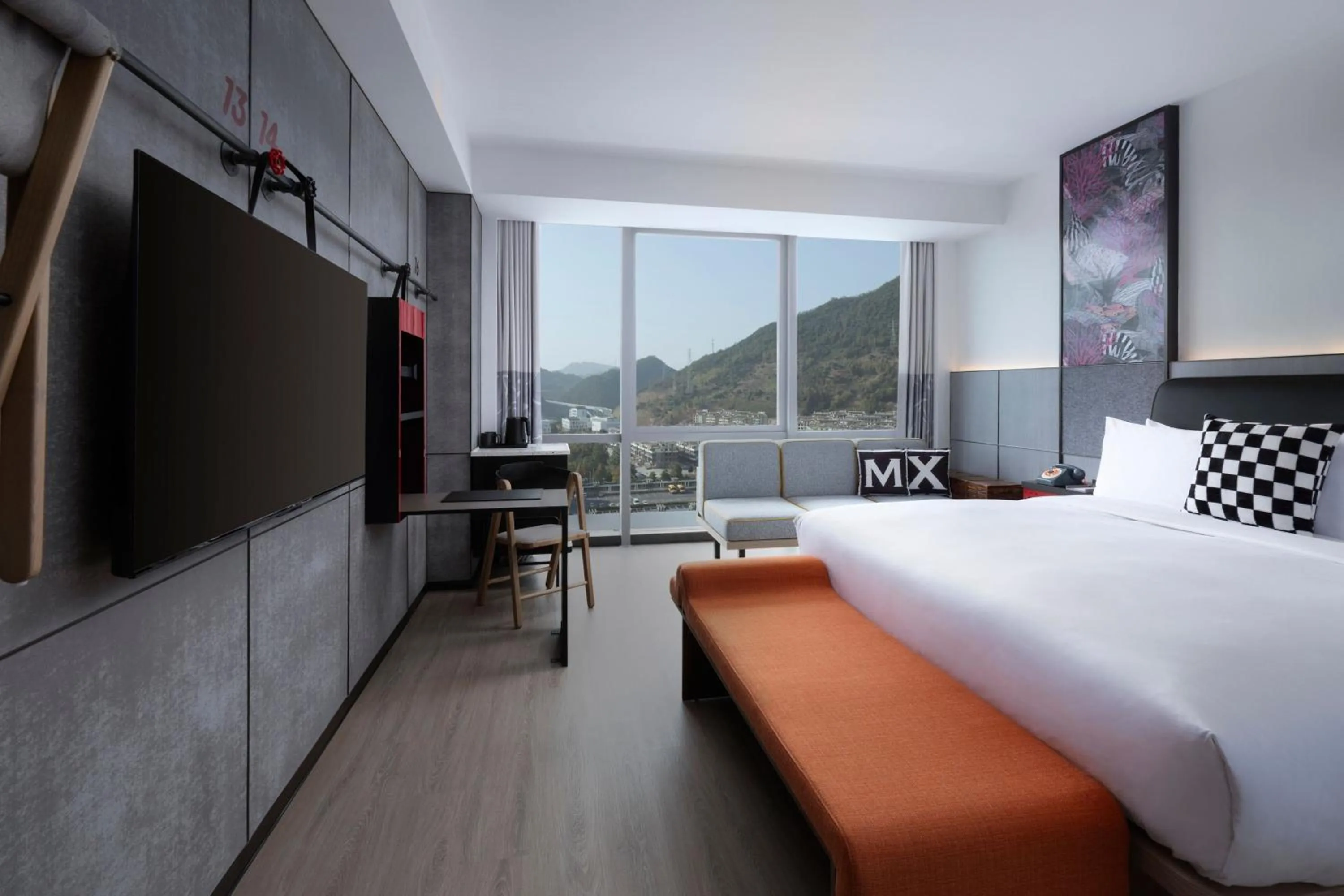 Photo of the whole room, Bed in Moxy Qiandao Lake