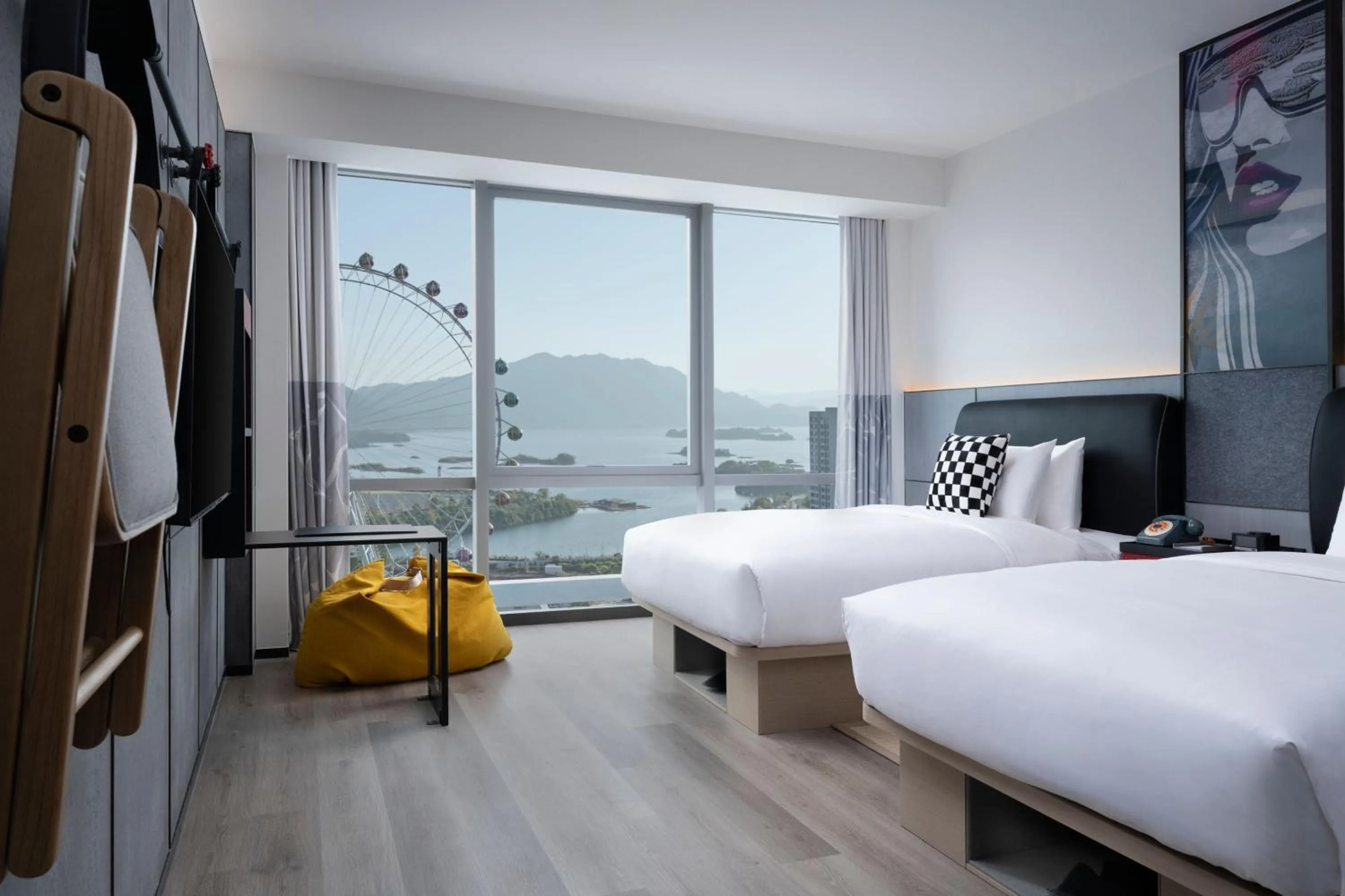 Photo of the whole room, Bed in Moxy Qiandao Lake