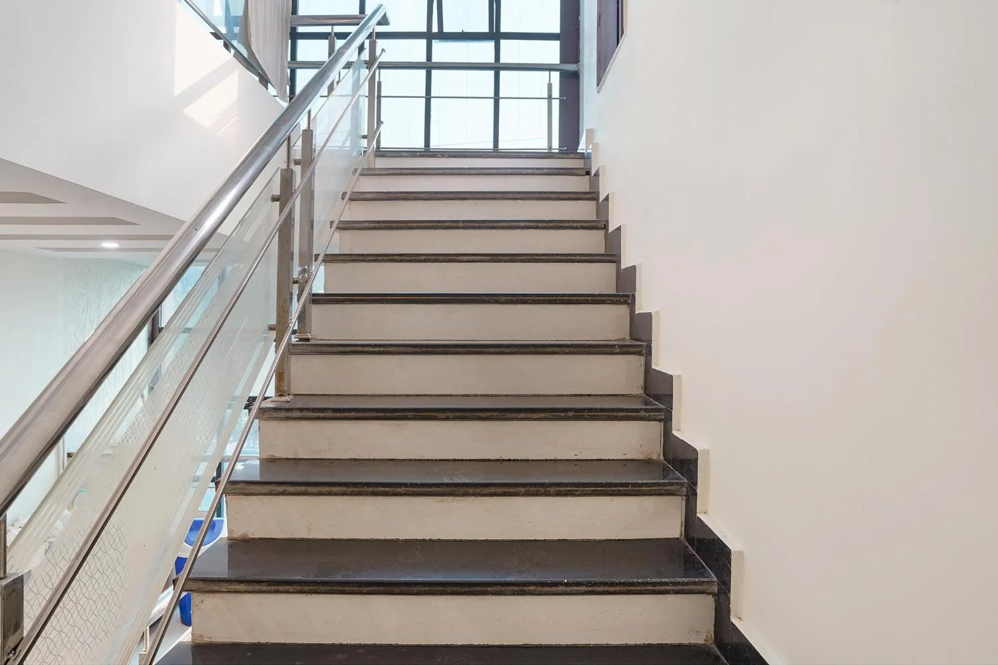 Lobby or reception in FabHotel Jalsa DLX