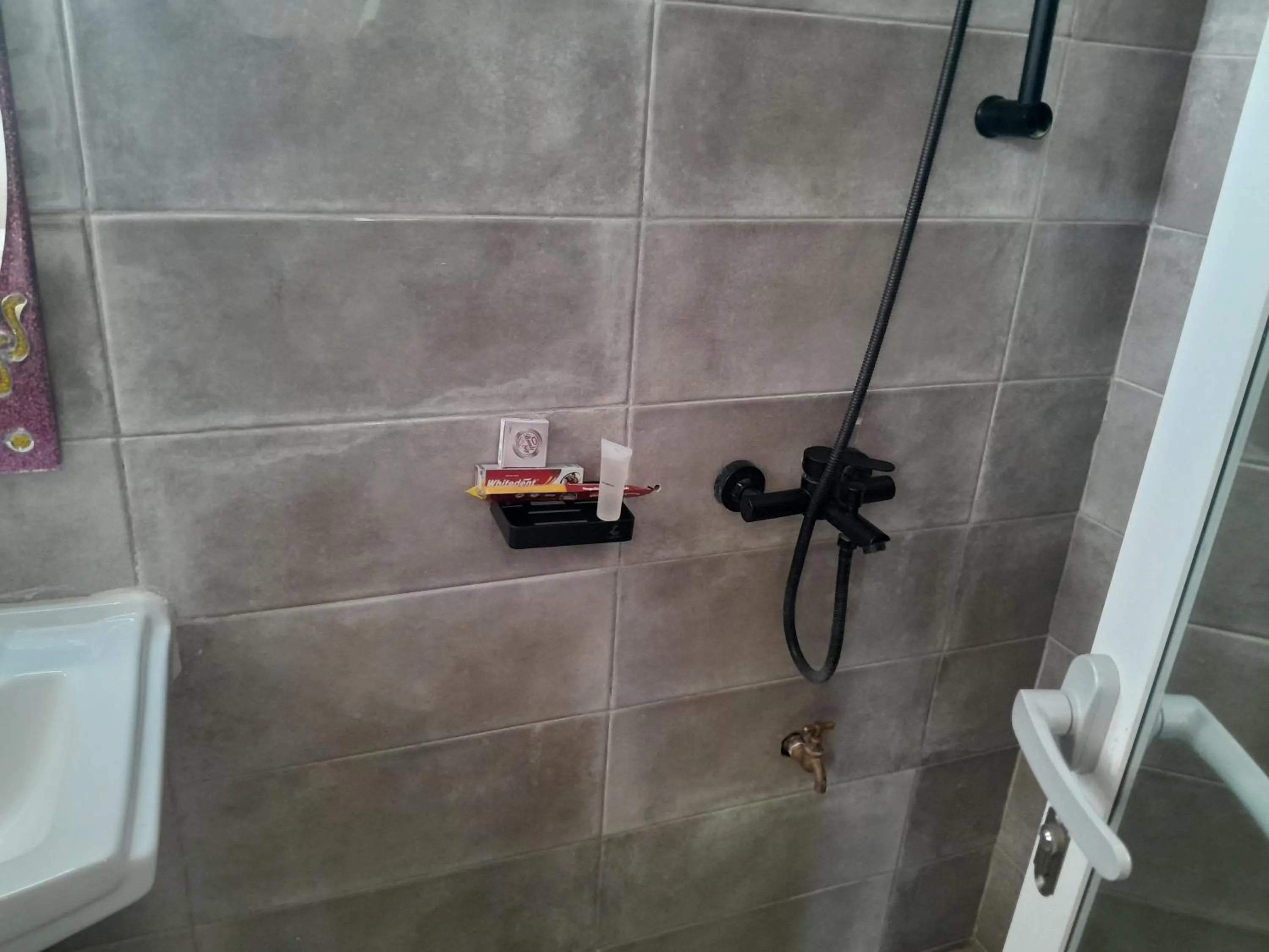 Shower in PALAZZO GARDEN RESORT MATEMA