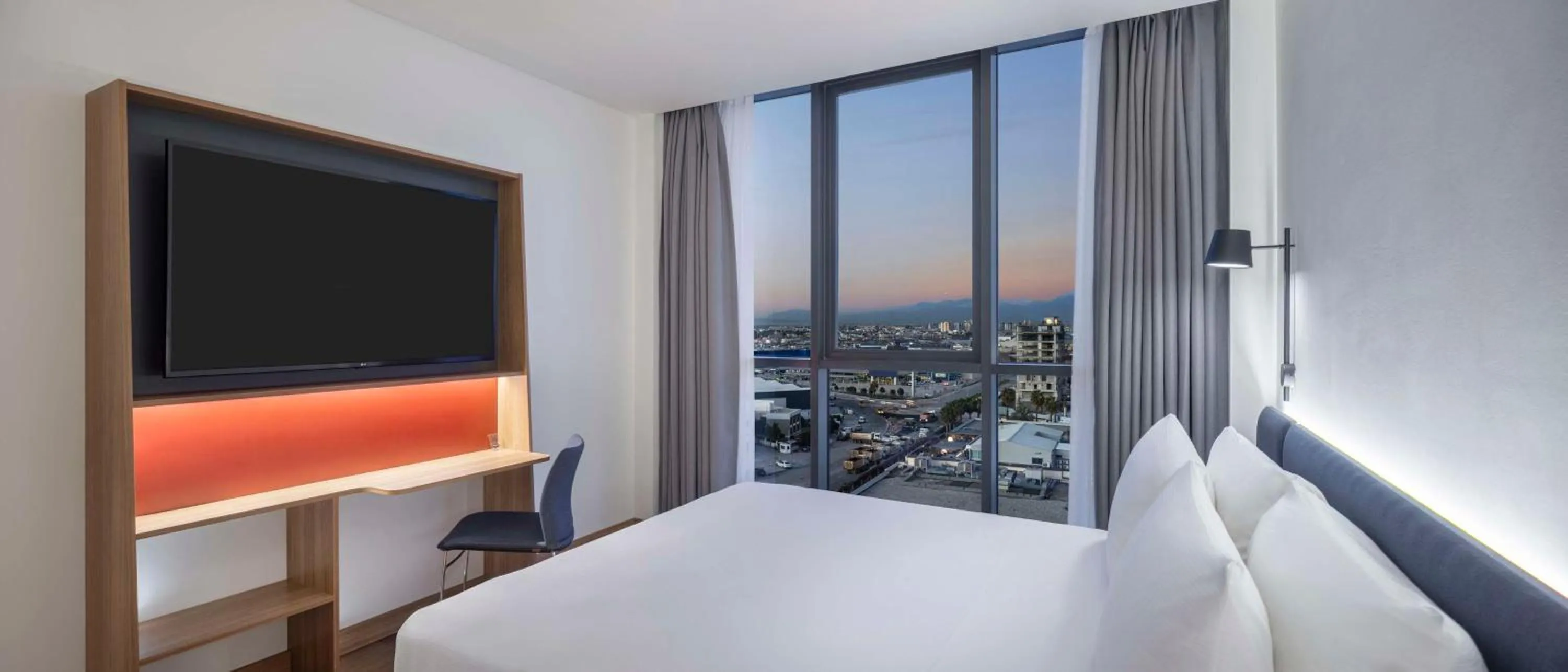 TV and multimedia, Bed in Hampton by Hilton Antalya Airport