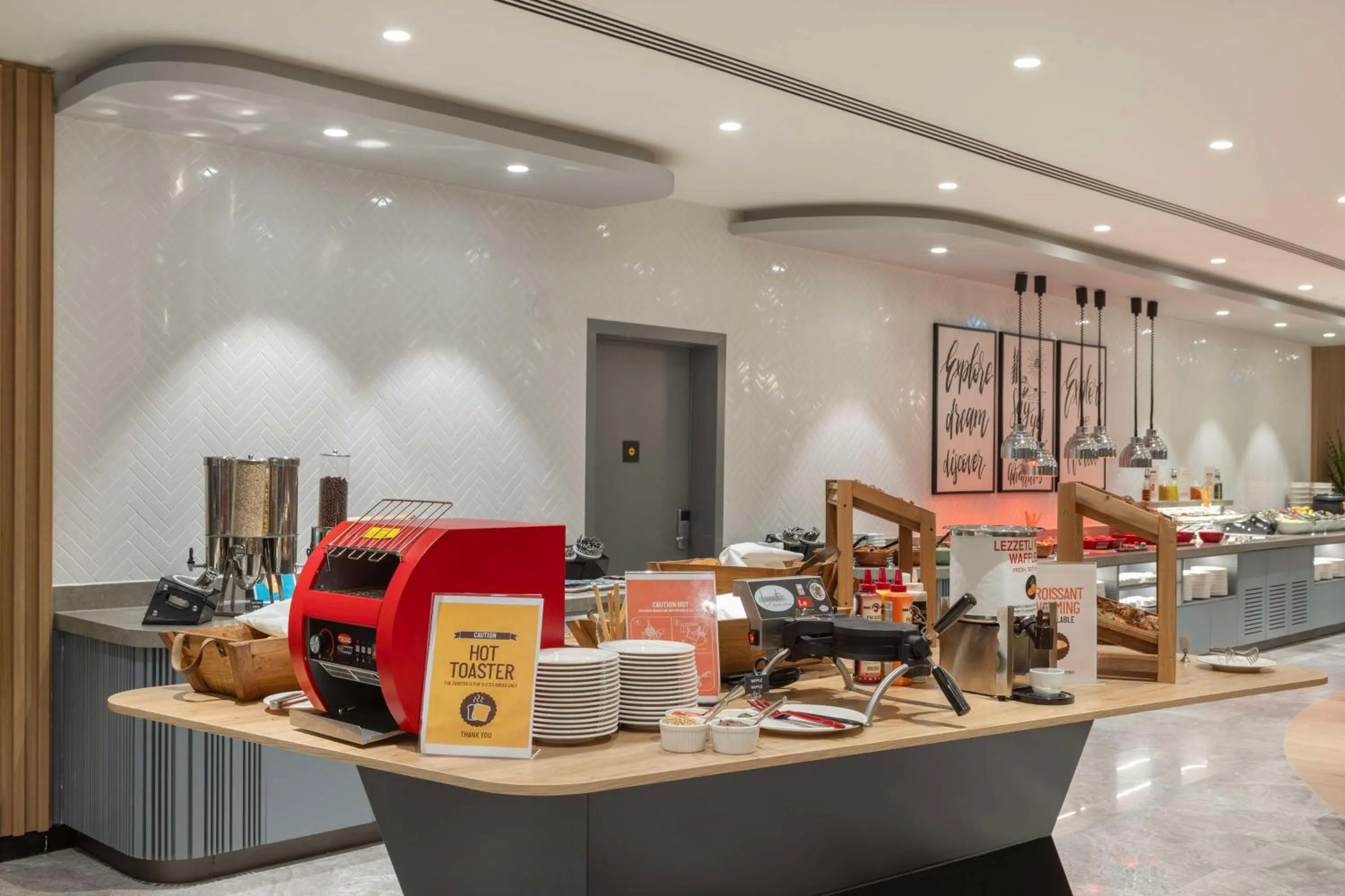 Restaurant/places to eat in Hampton by Hilton Antalya Airport