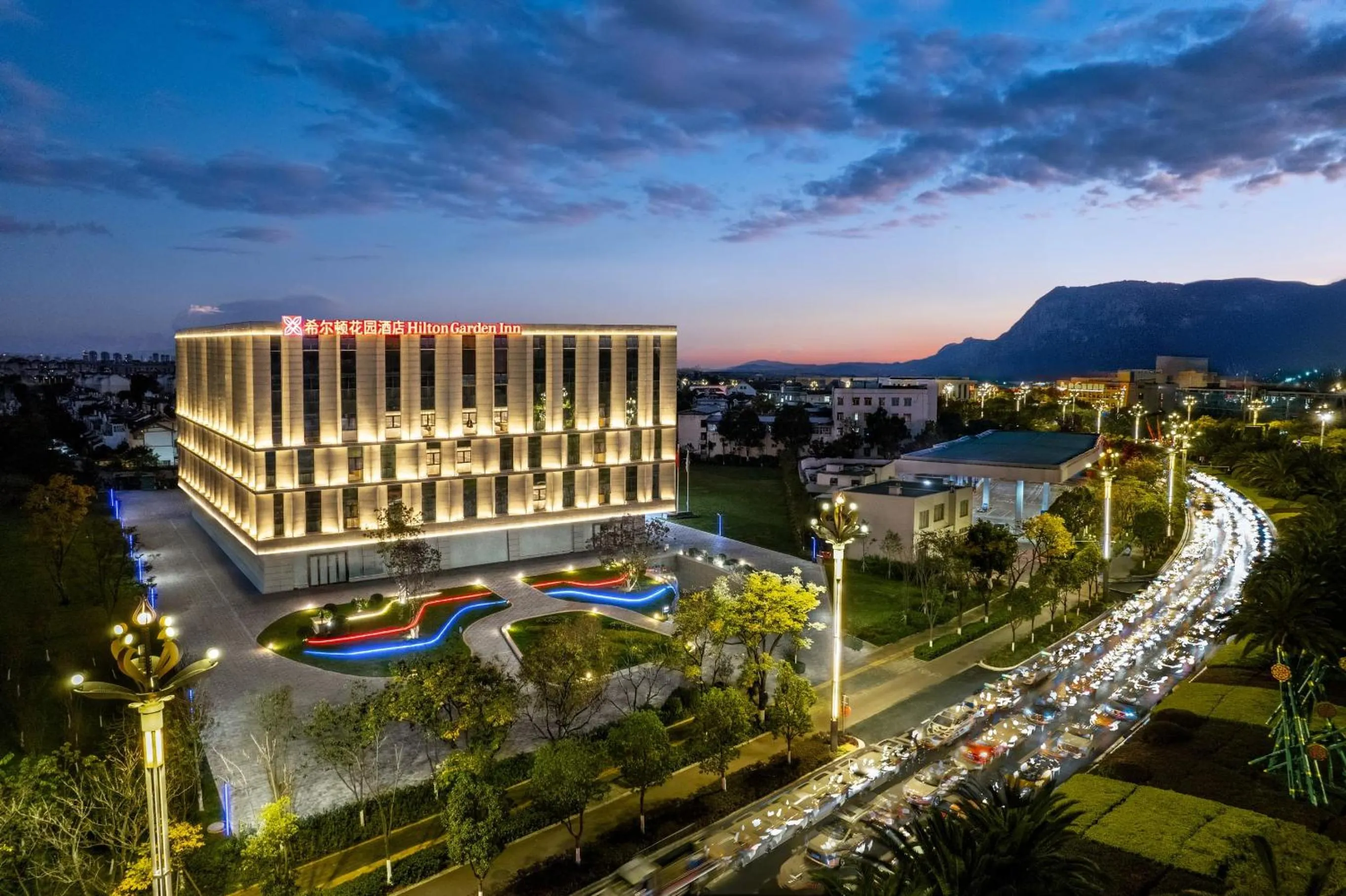 Property building in Hilton Garden Inn Kunming Dianchi