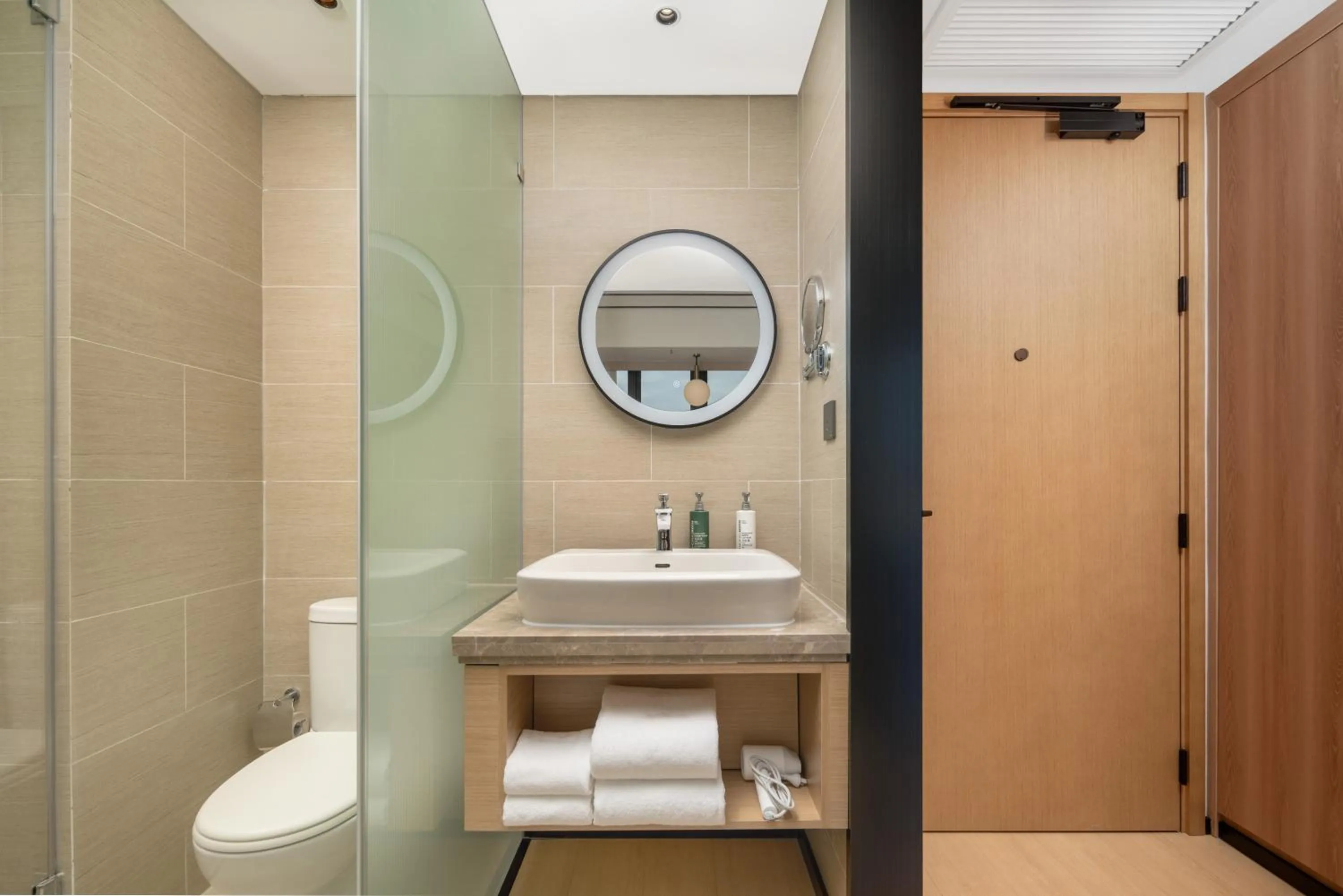 Toilet in Hilton Garden Inn Nantong Haohe Scenic Area