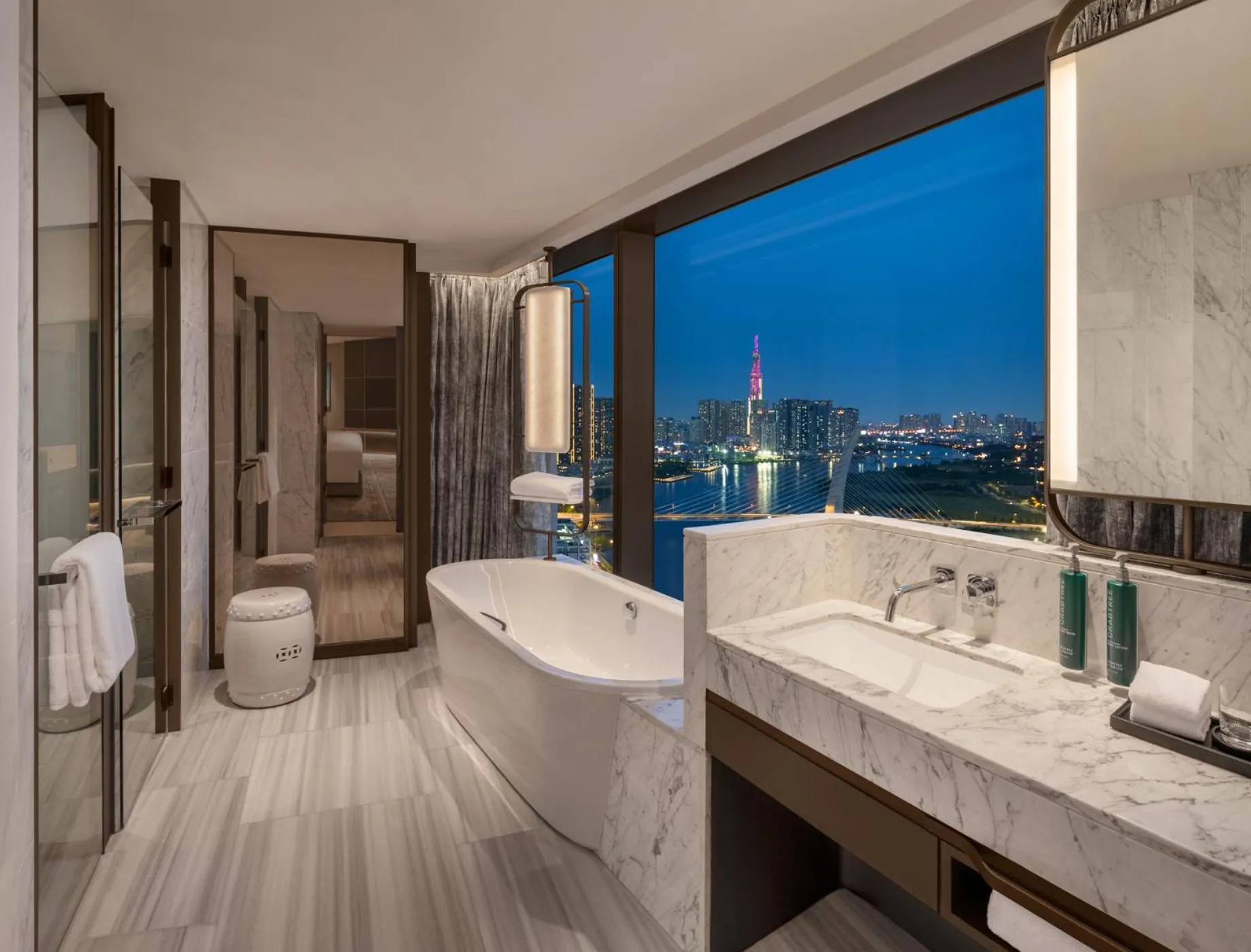 Bathroom in Hilton Saigon