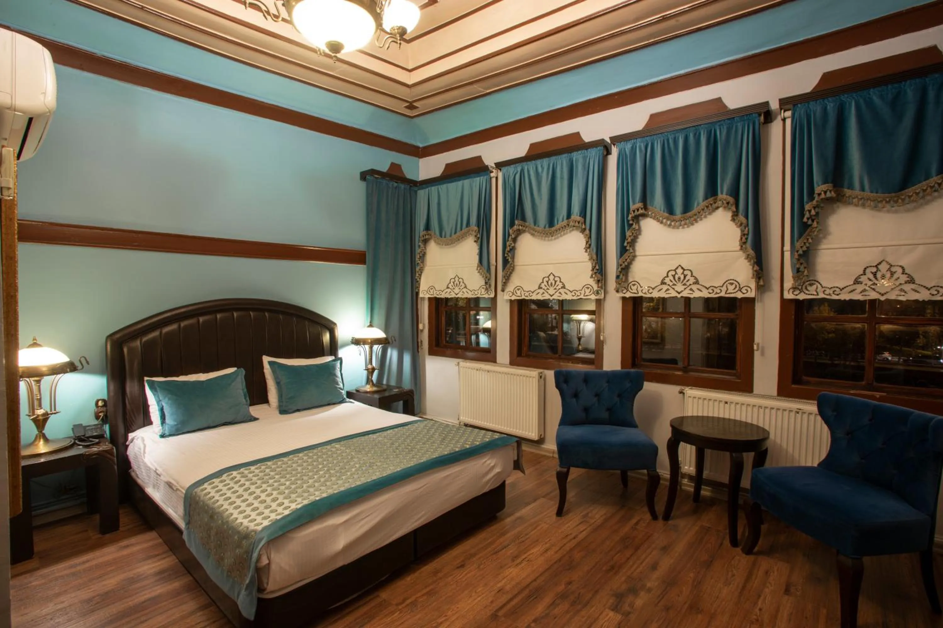 Bed in EMİN EFENDİ KONAKLARI