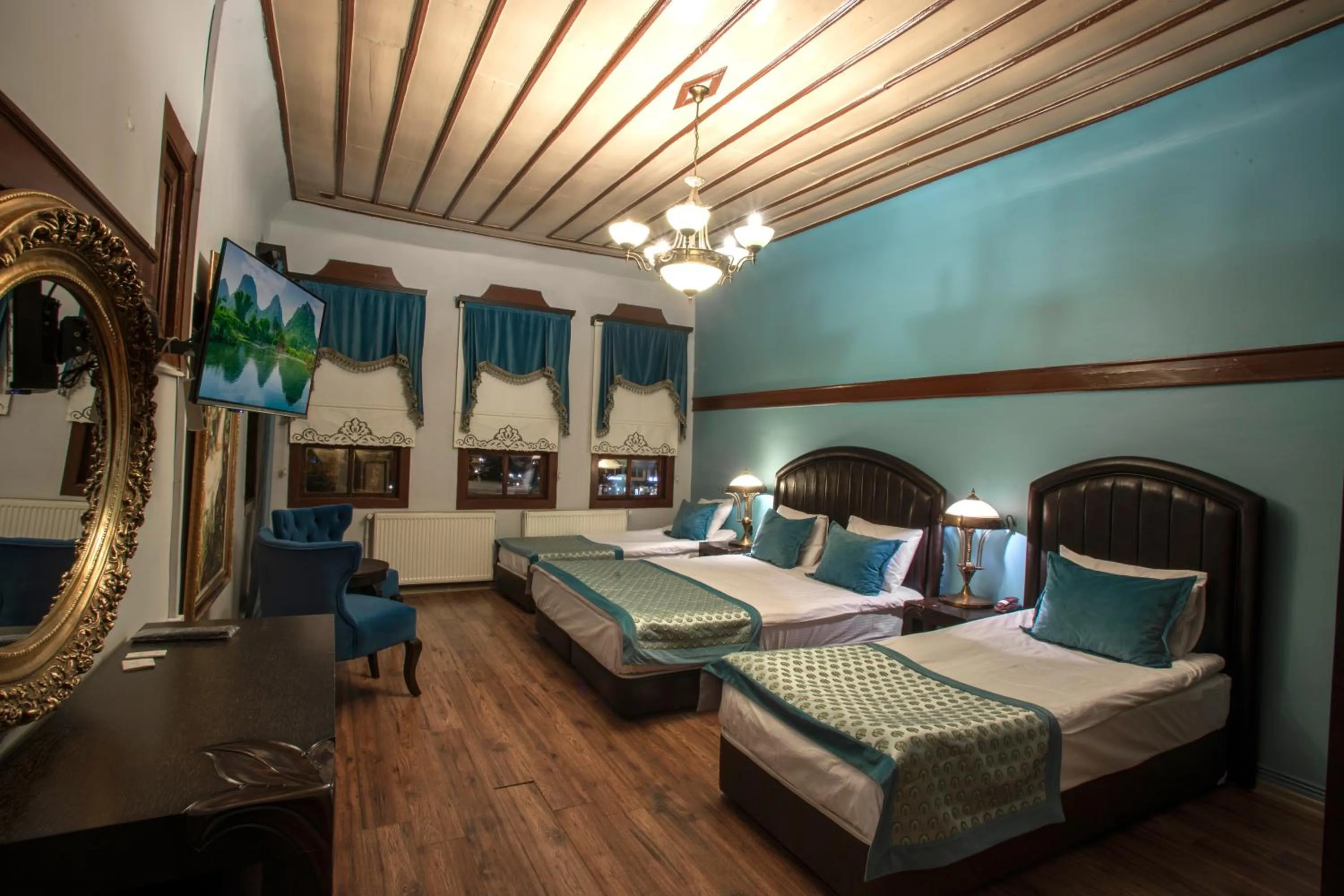 Bed in EMİN EFENDİ KONAKLARI