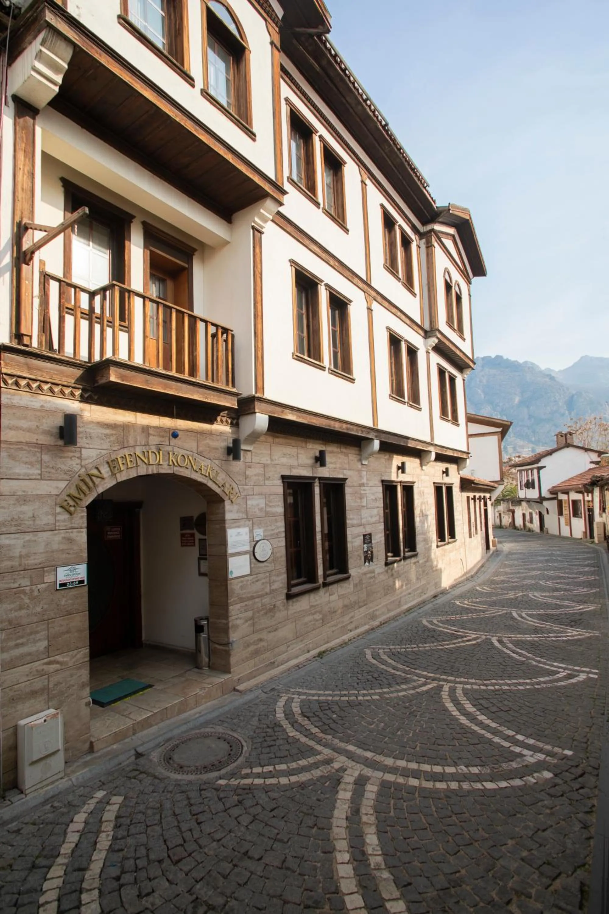 Property building in EMİN EFENDİ KONAKLARI