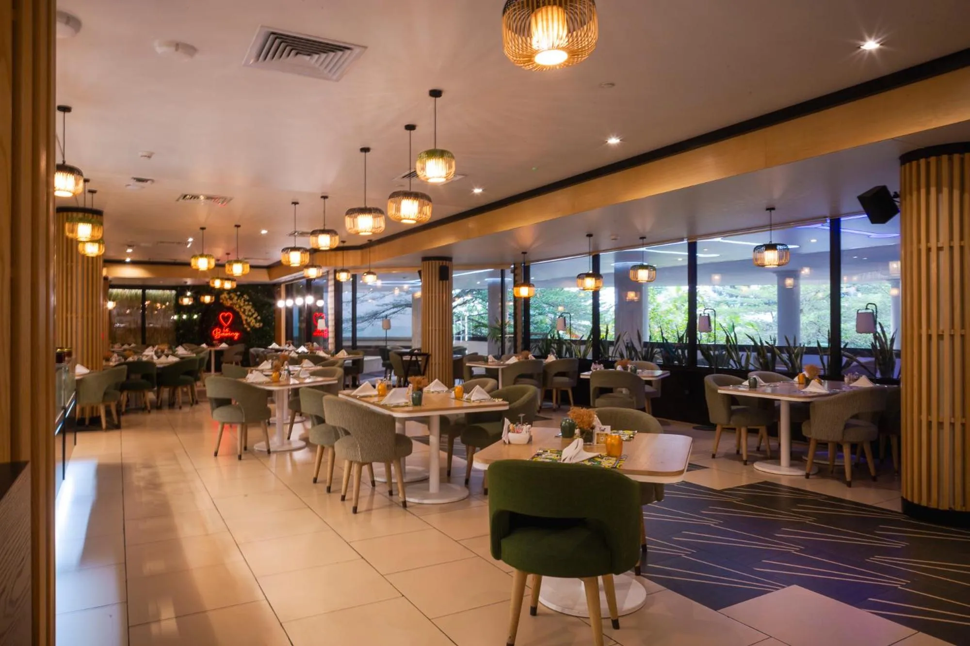 Food and drinks in Eko Hotel Gardens