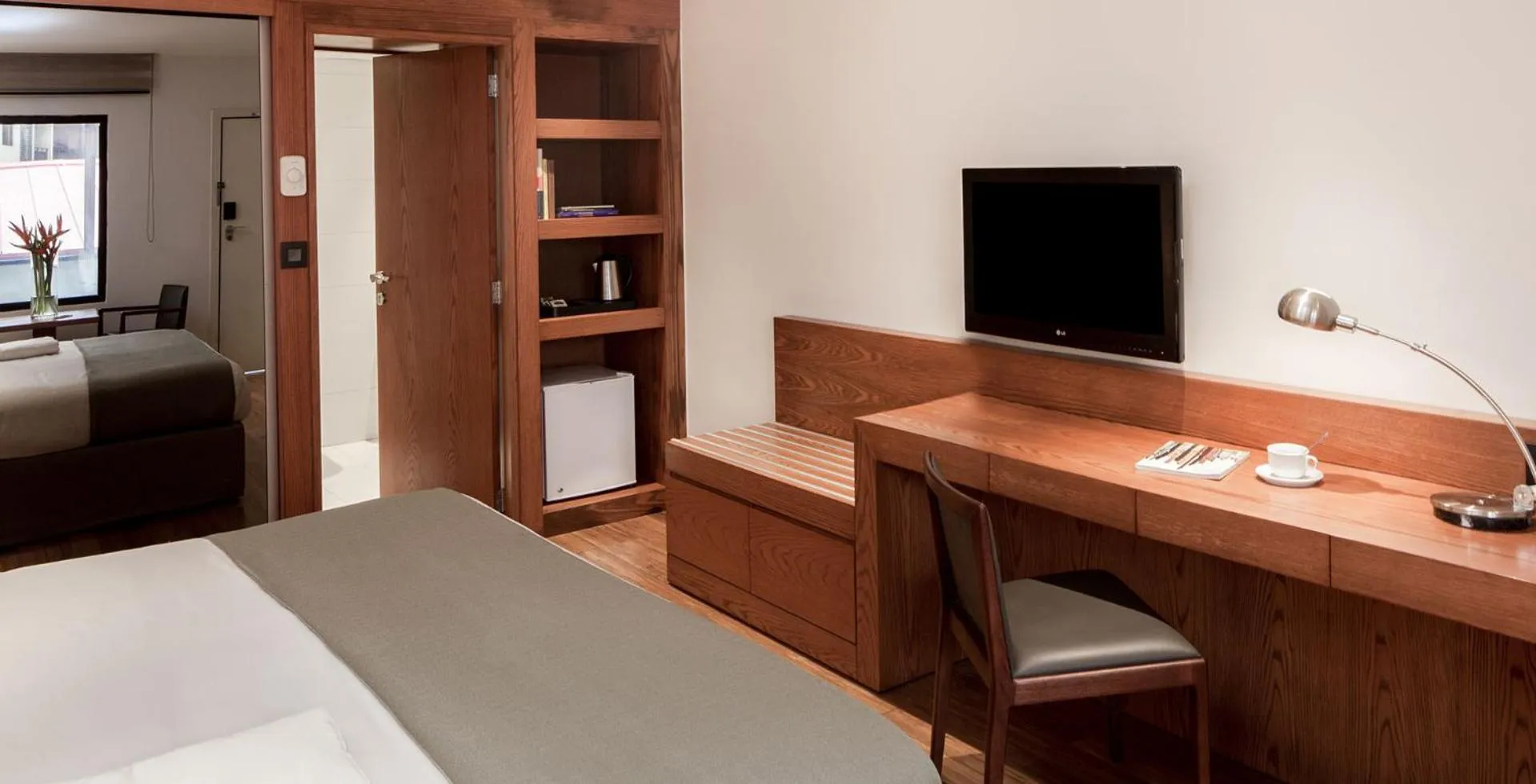 TV and multimedia, Bed in Eko Hotel Gardens