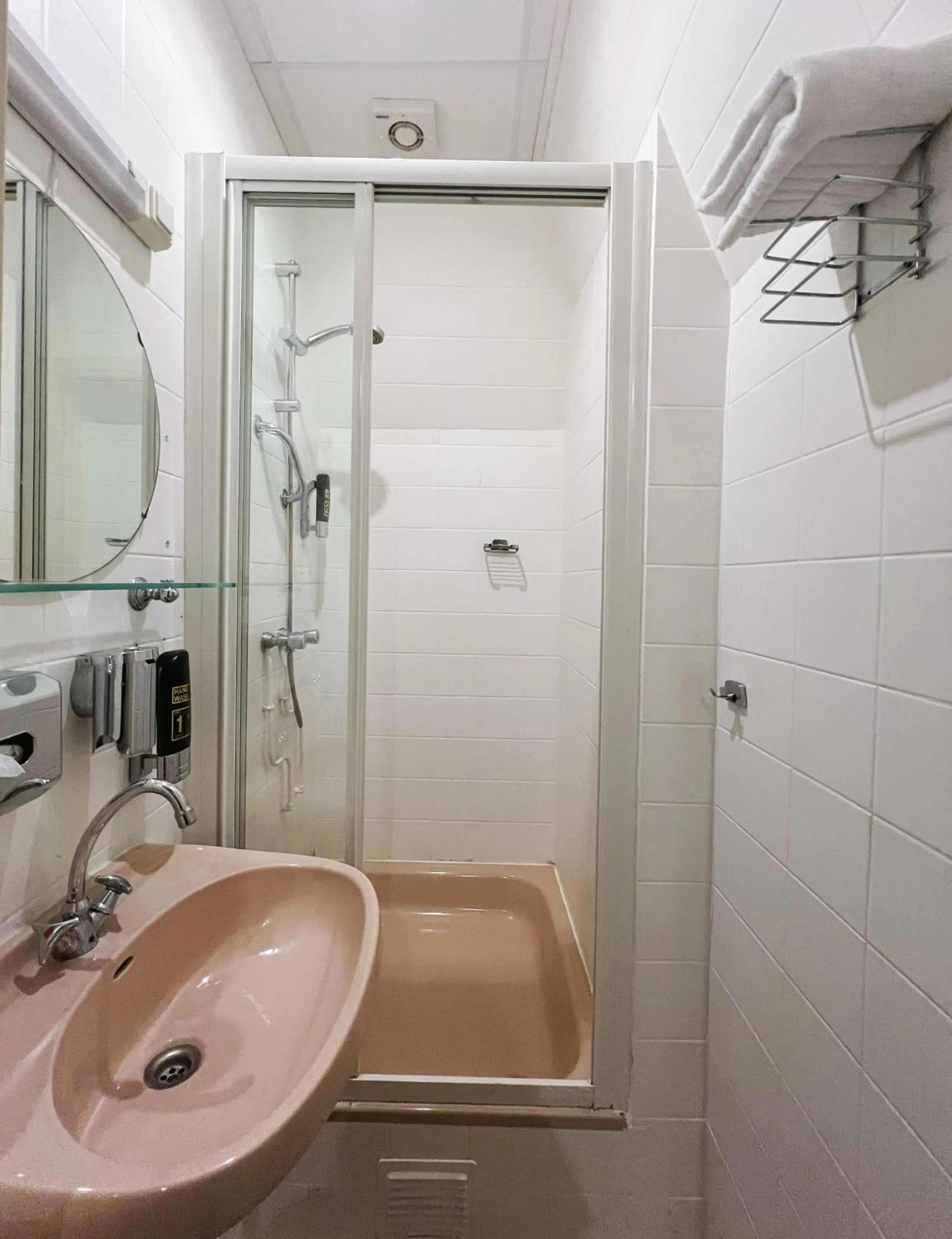 Bathroom in CoronaZeist-Utrecht NL