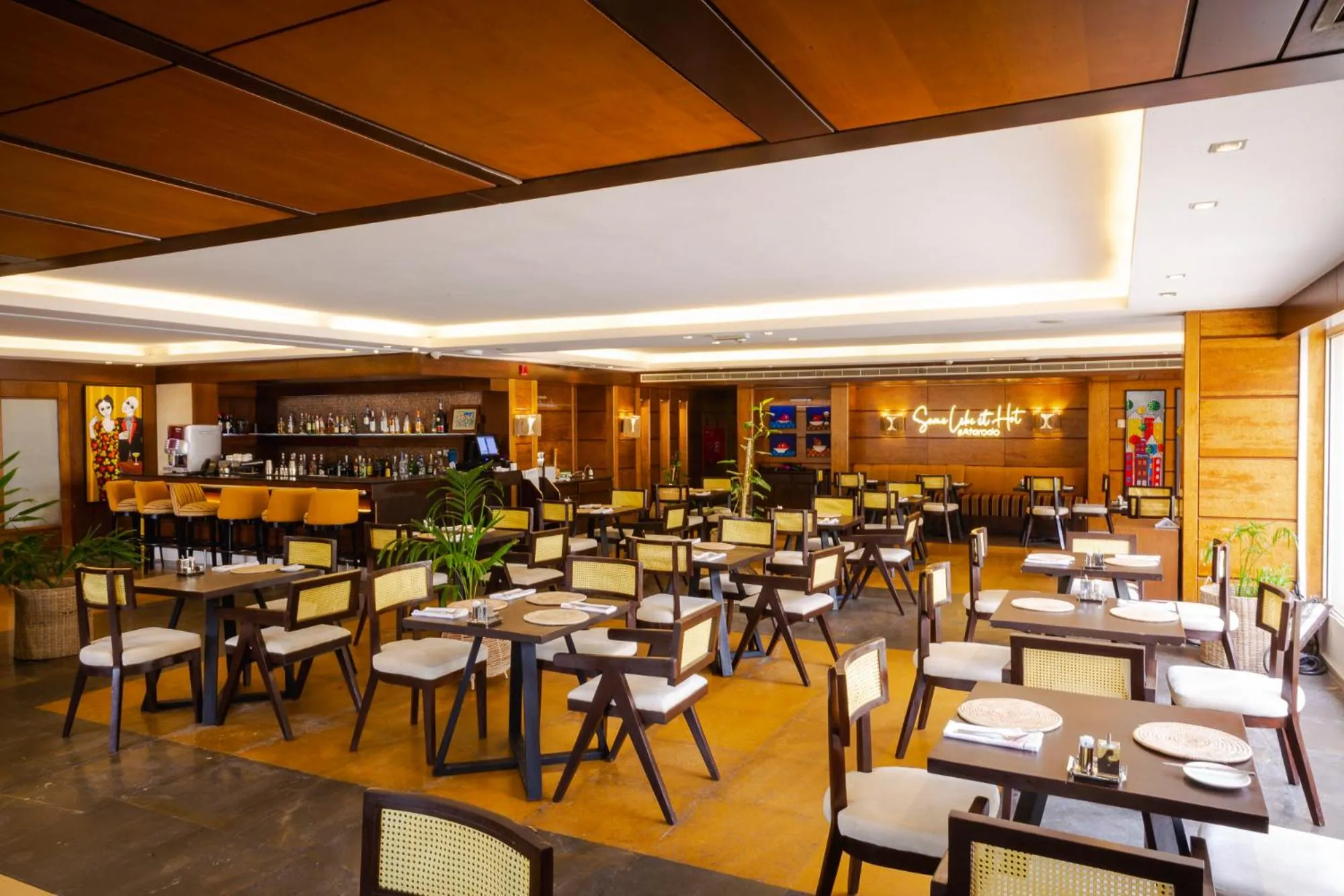 Restaurant/places to eat in Eko Hotel Signature