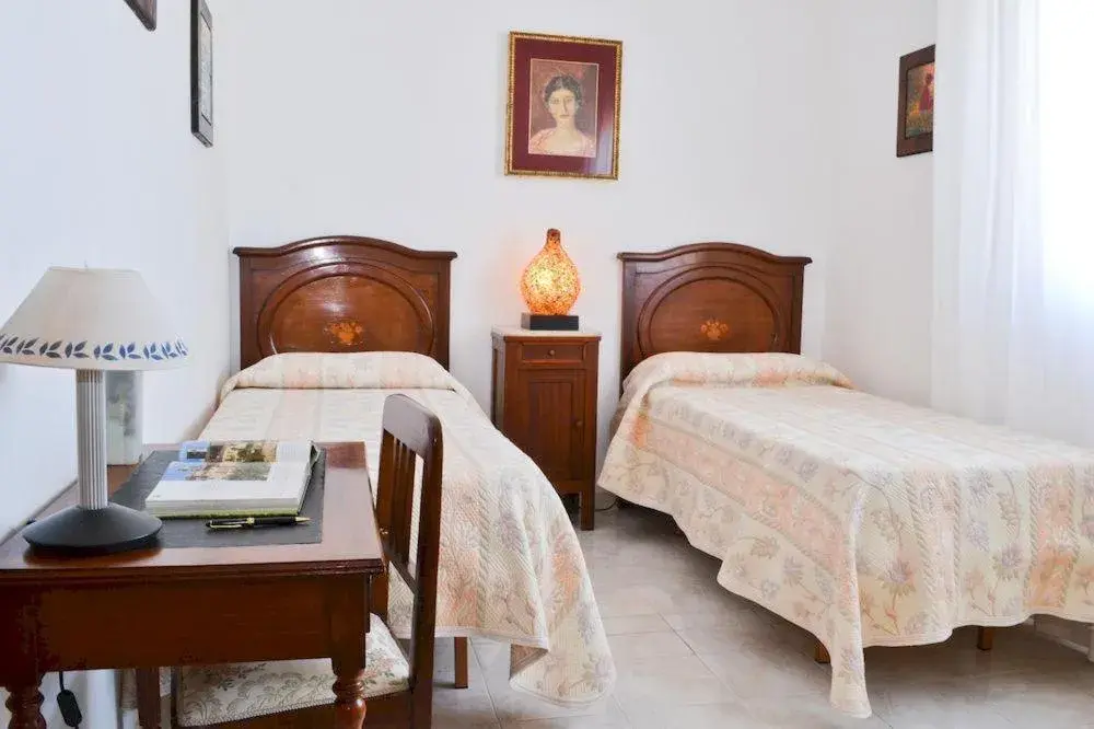 Twin Room with Private Bathroom in Le Stanze di Cornelia Twin Room with Private Bathroom in Le Stanze di Cornelia