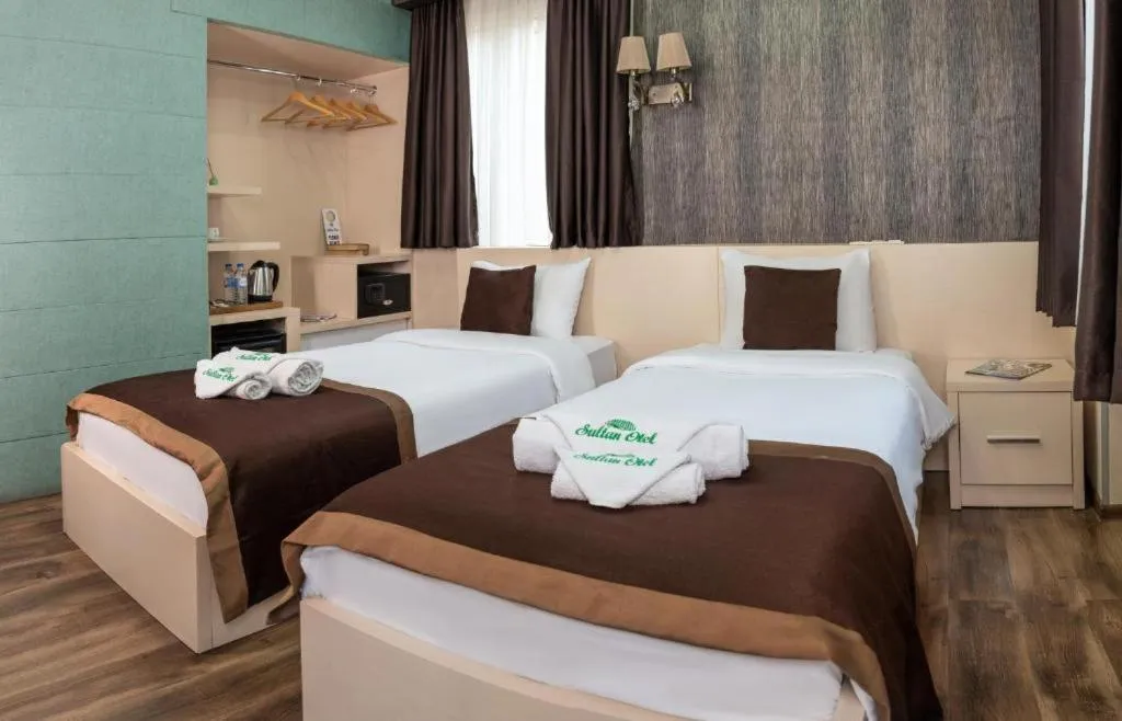 Shower, Bed in Sultan Hotel Tbilisi