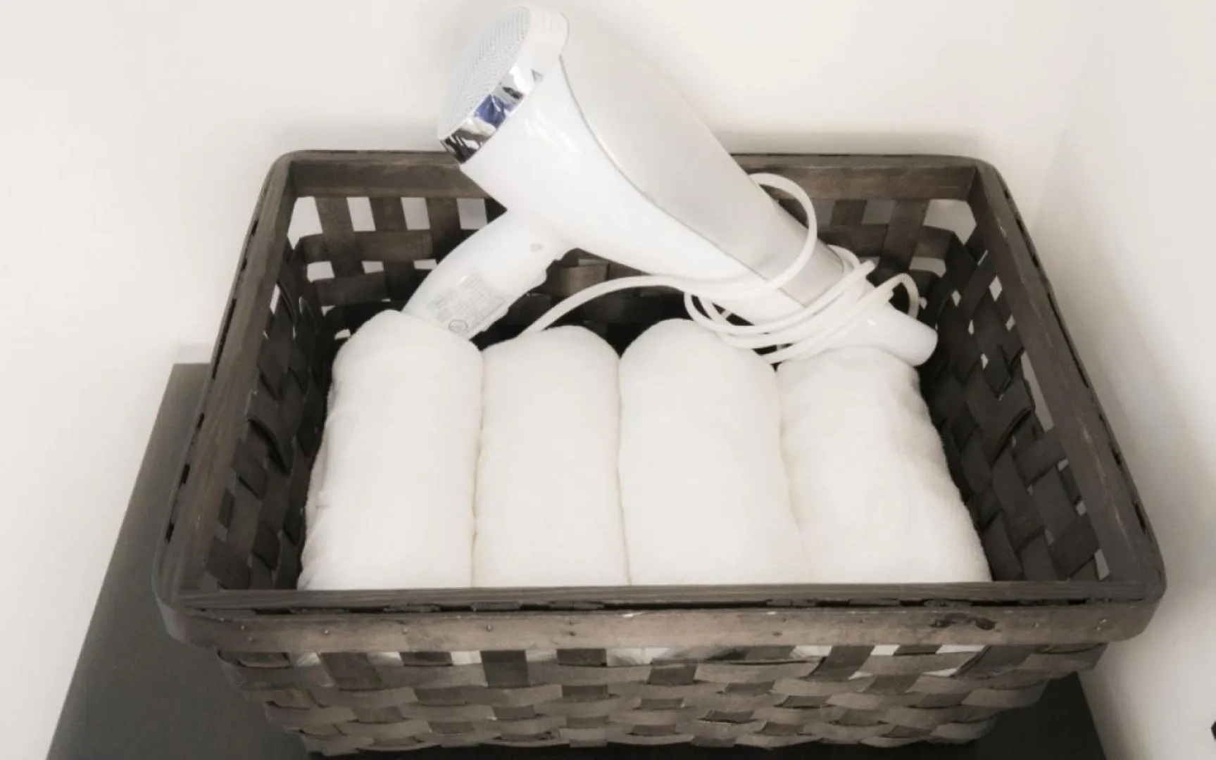 Area and facilities in CANVAS BLACK Guesthouse