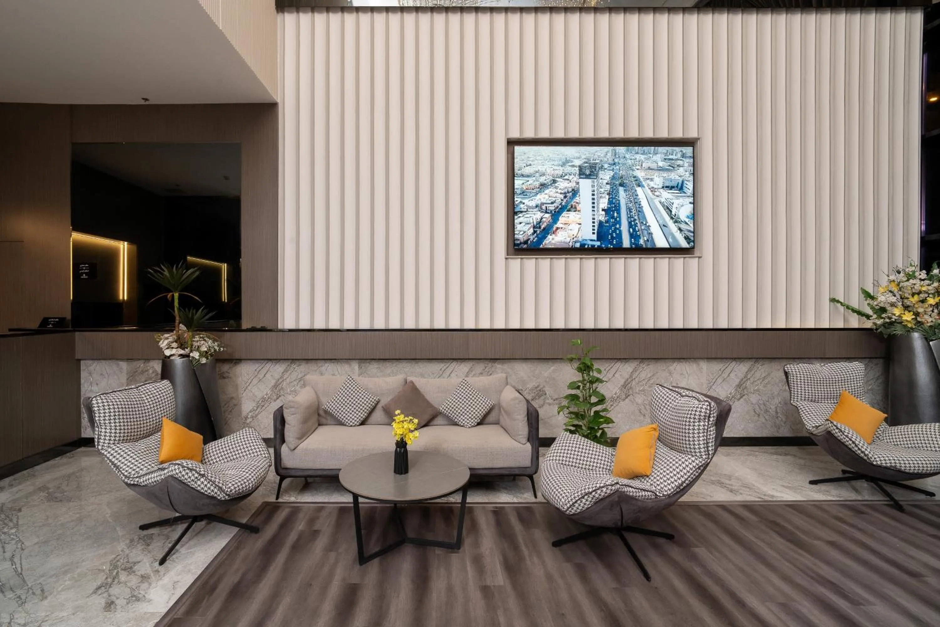 Lobby or reception in Msharef Almoden hotel