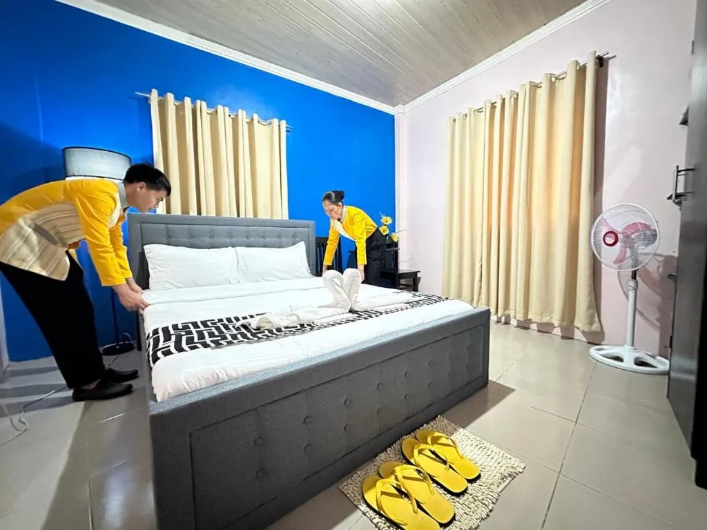 People, Bed in Sukhavati Inn