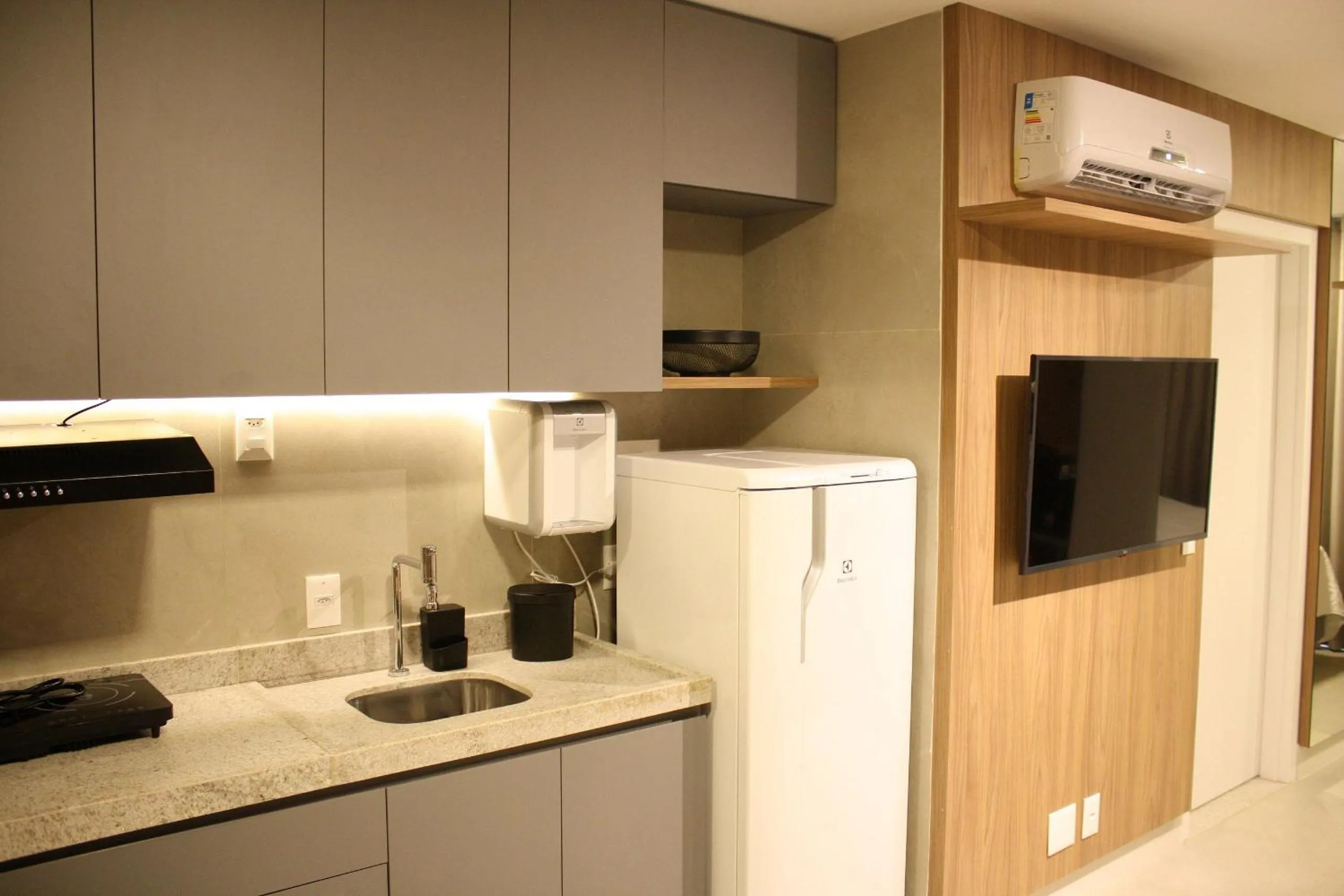 Kitchen or kitchenette in Noroeste Easy by CentoEdez