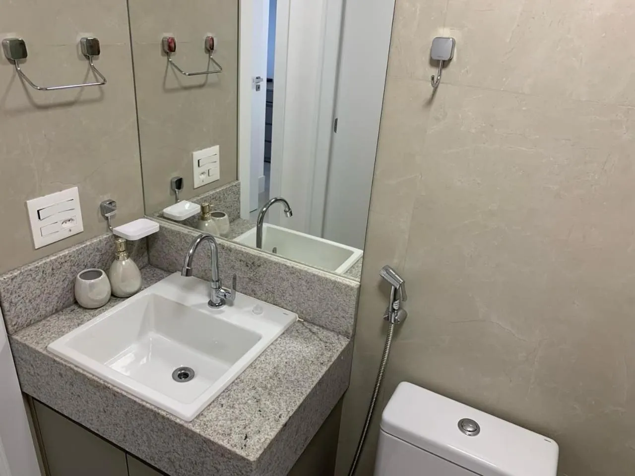 Bathroom in Noroeste Easy by CentoEdez