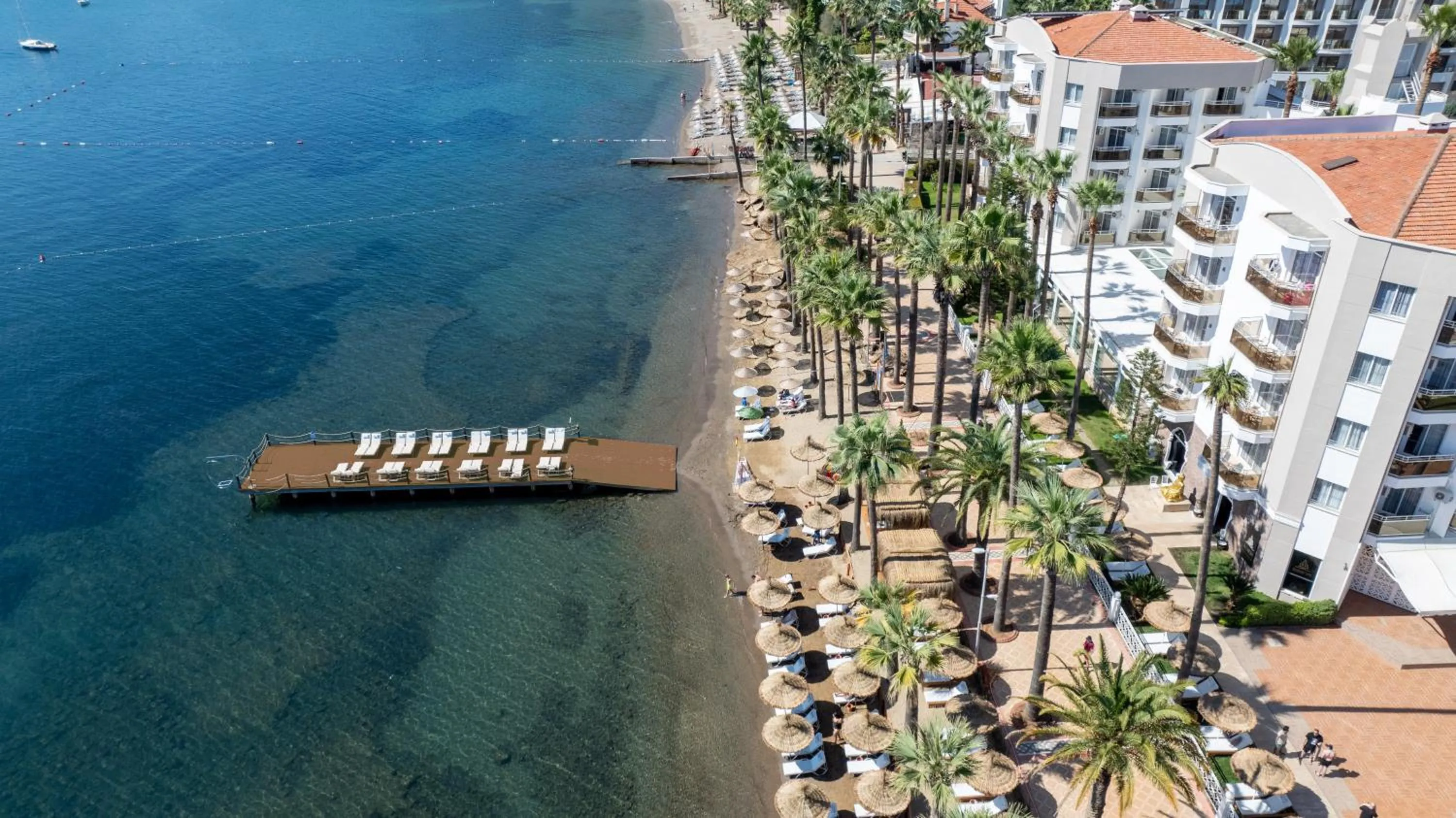 Swimming pool in Prime Beach Hotel