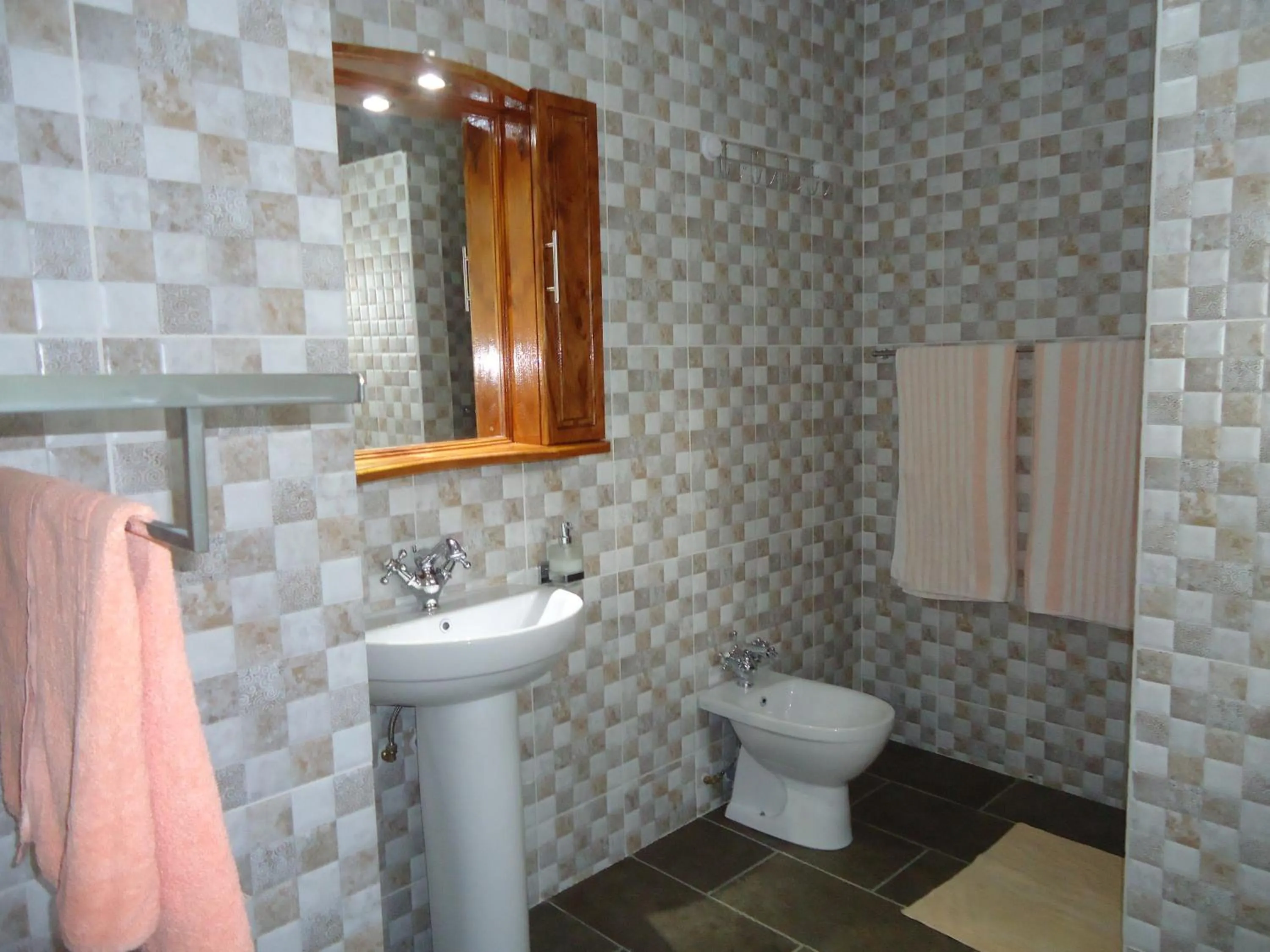 Bathroom in Chez Michellin Pensions Residence