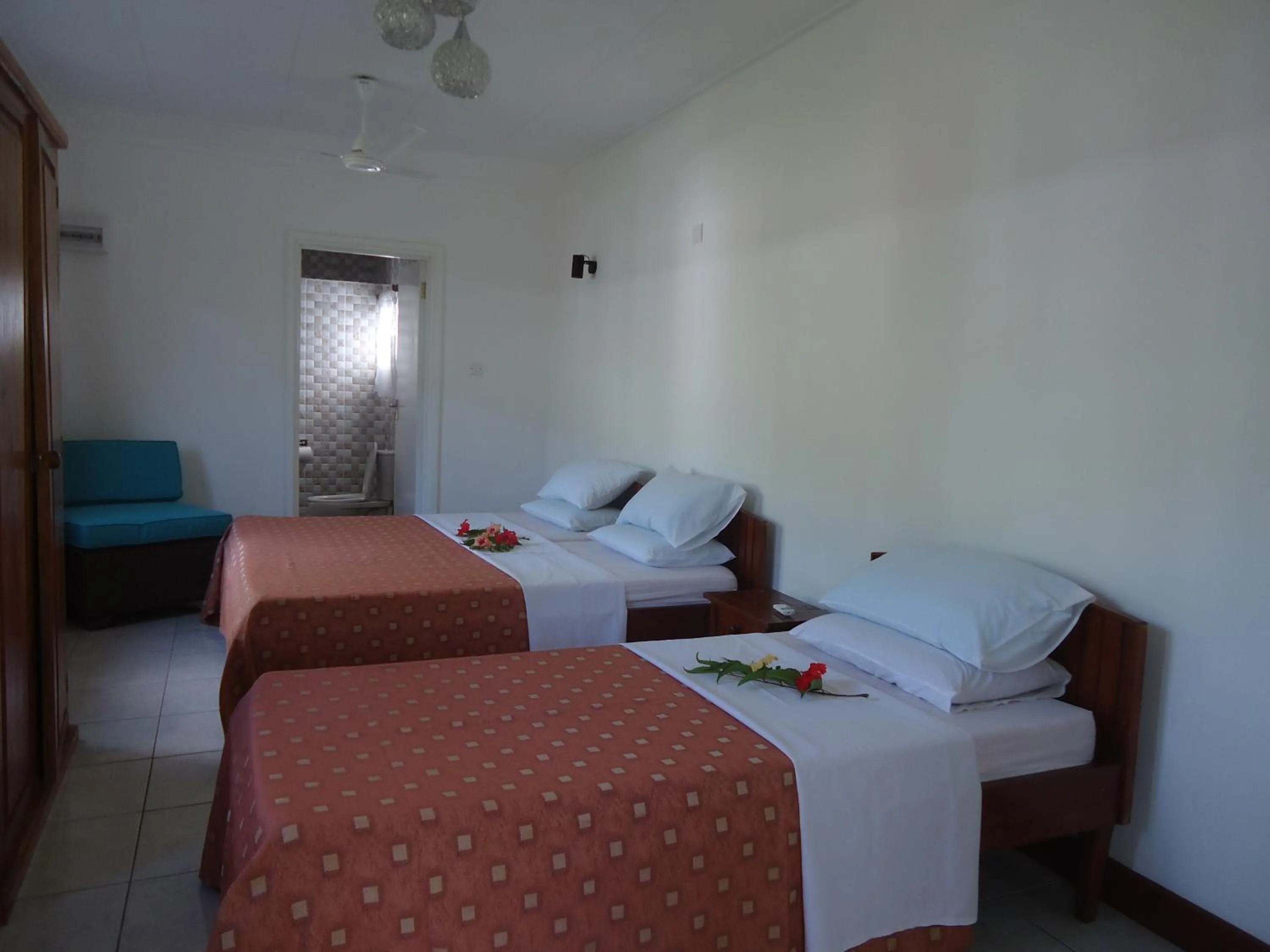 Bed in Chez Michellin Pensions Residence