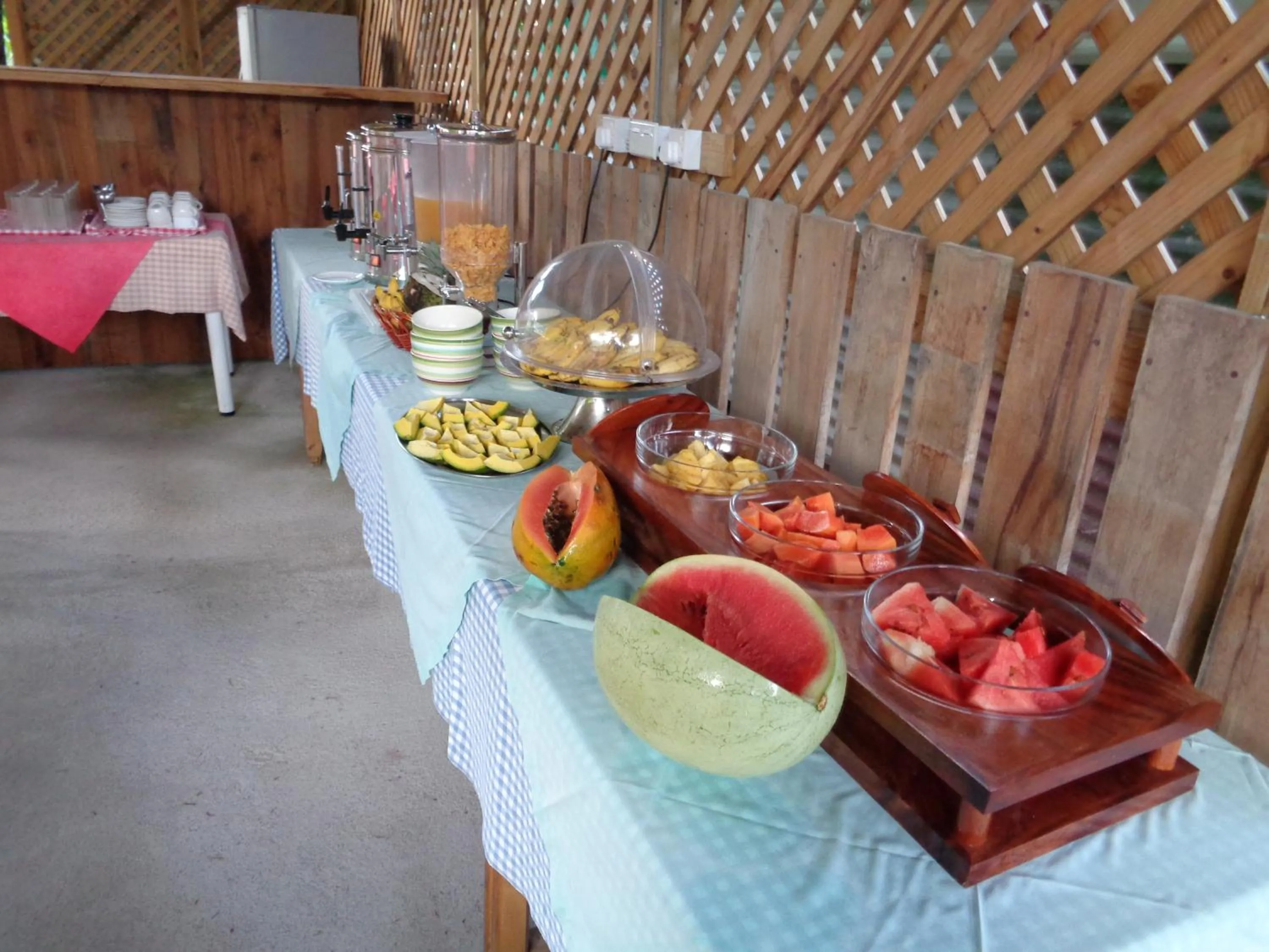 Breakfast in Chez Michellin Pensions Residence