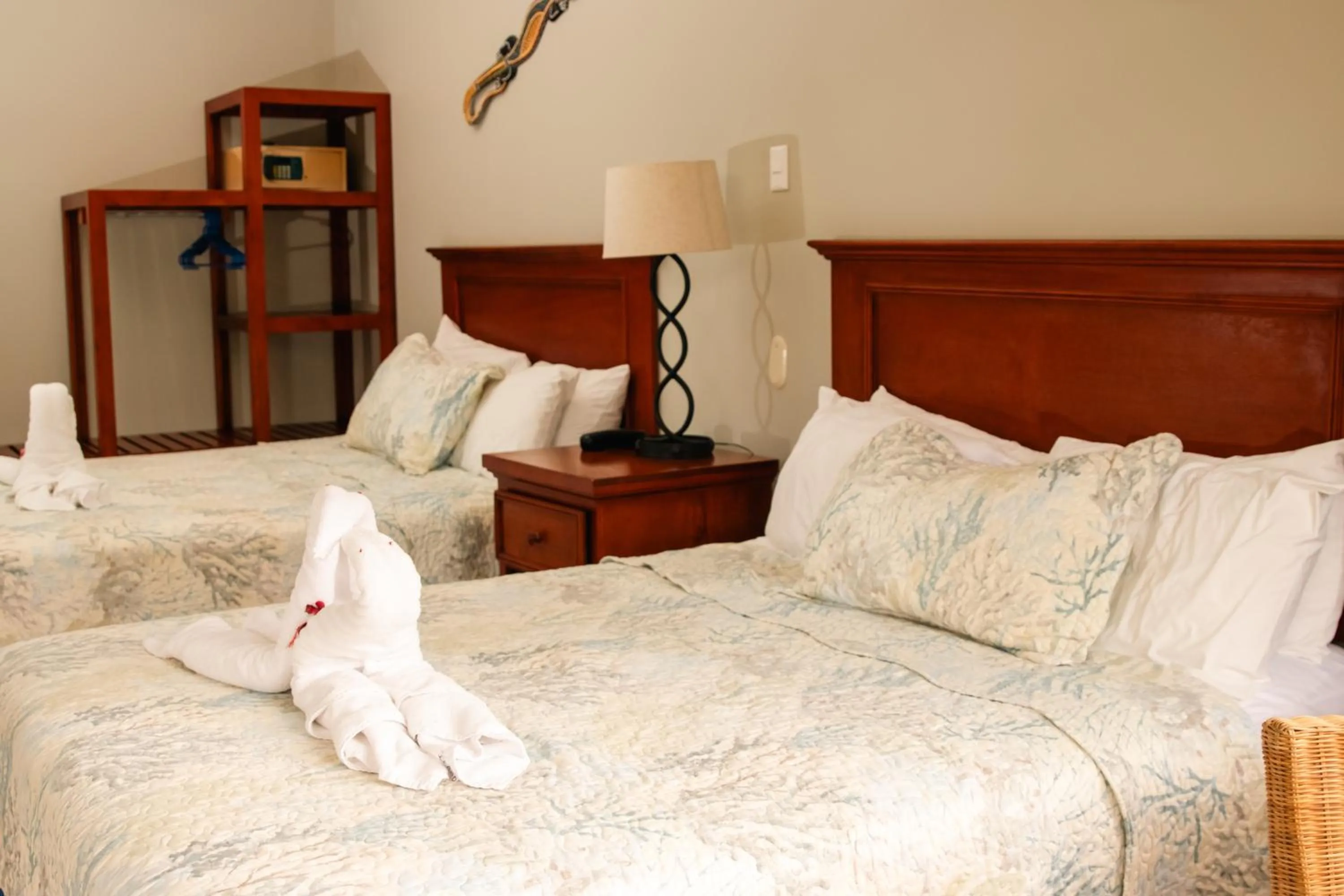 Bedroom, Bed in The Hideaway Hotel