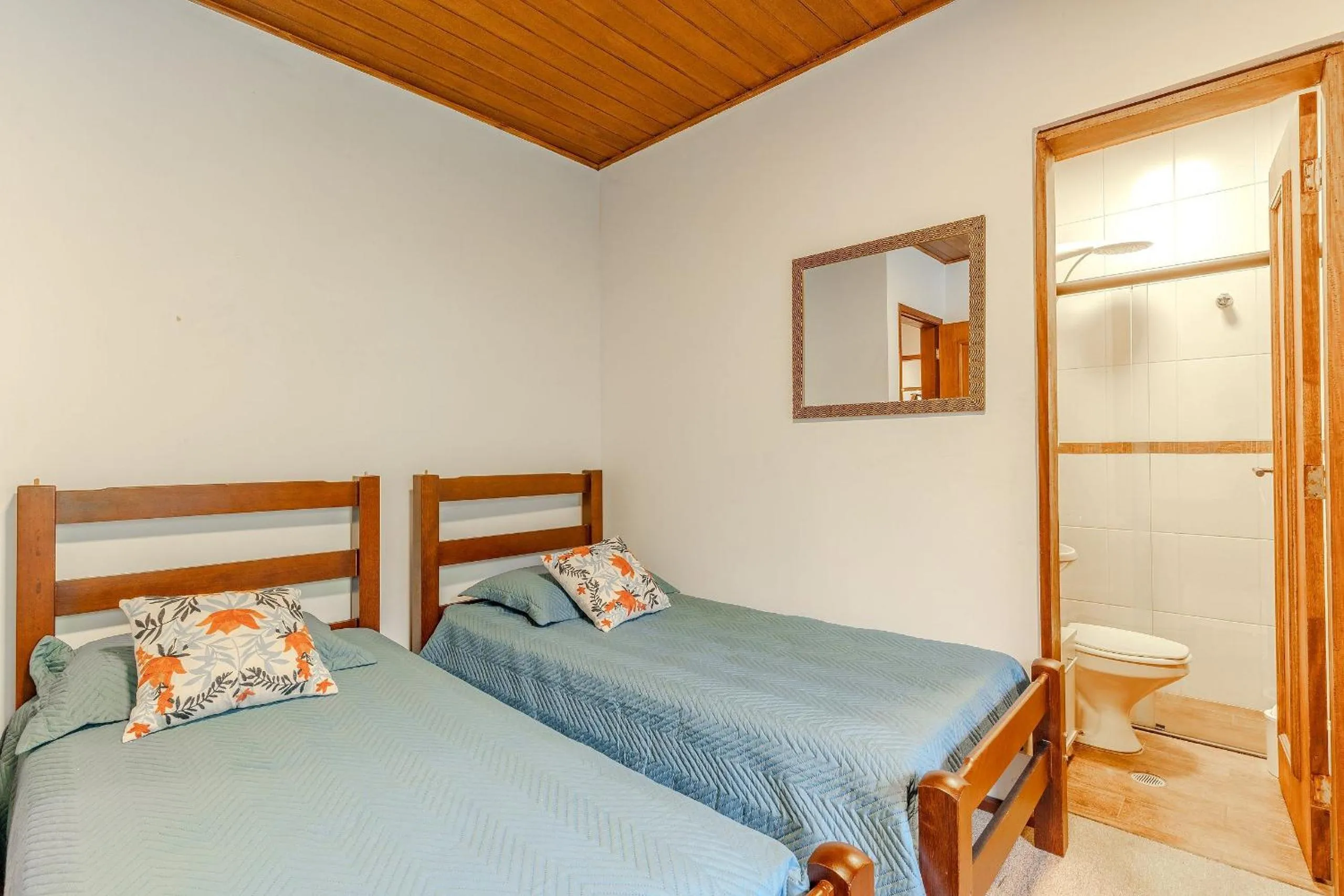 Bed in Lindo Apartamento próximo ao centro do Capivari