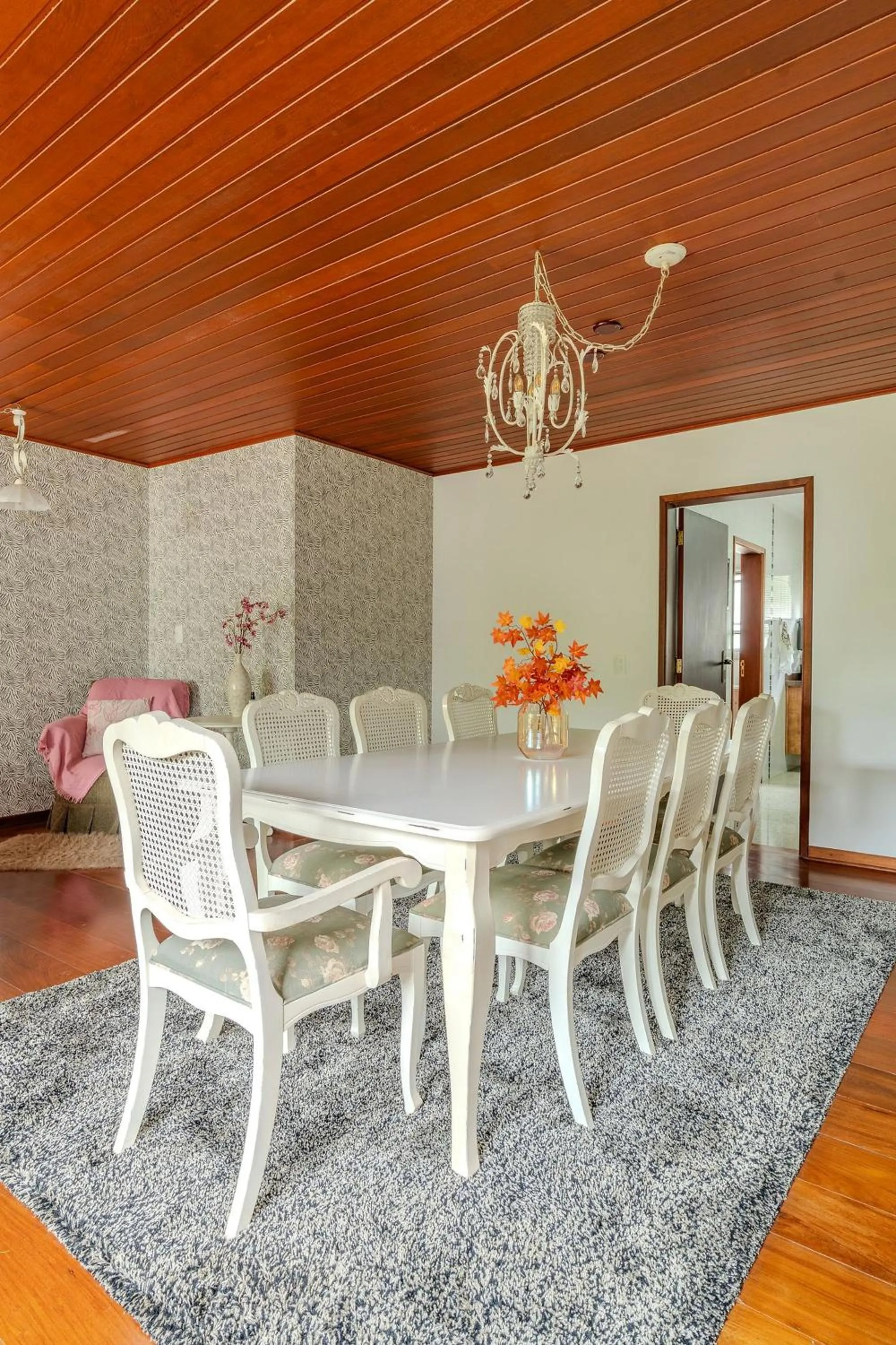 Lindo Apartamento próximo ao centro do Capivari