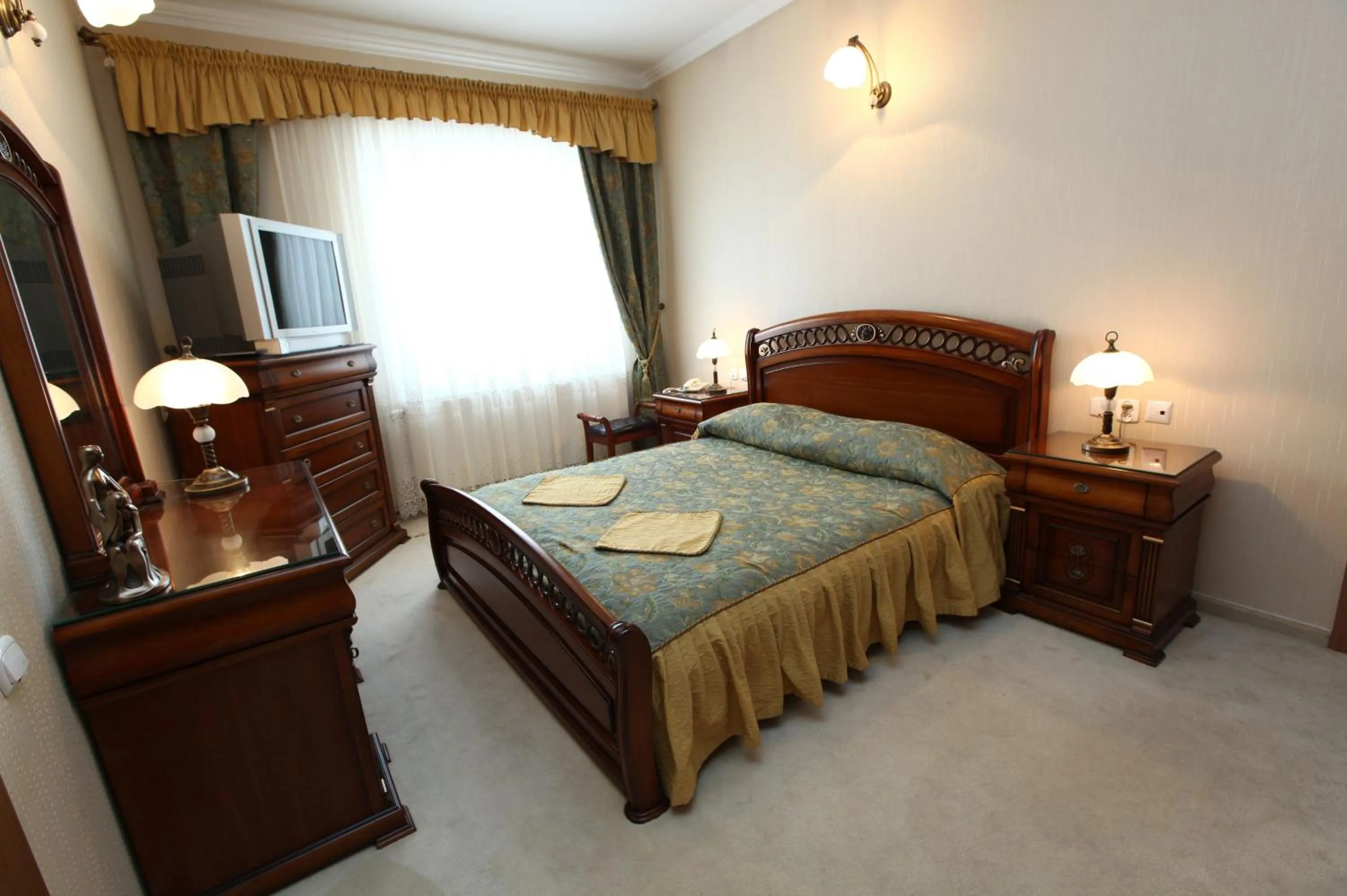 Photo of the whole room, Bed in Hotel Janusz