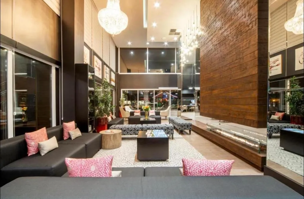 Seating area in Hotel Laghetto Stilo Borges