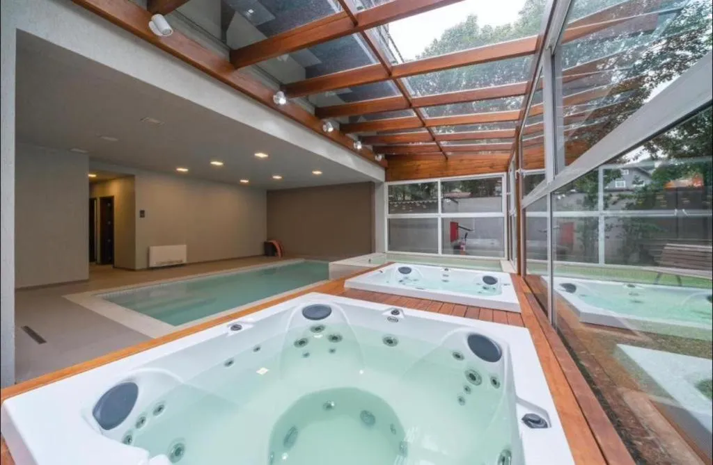 Hot Tub in Hotel Laghetto Stilo Borges